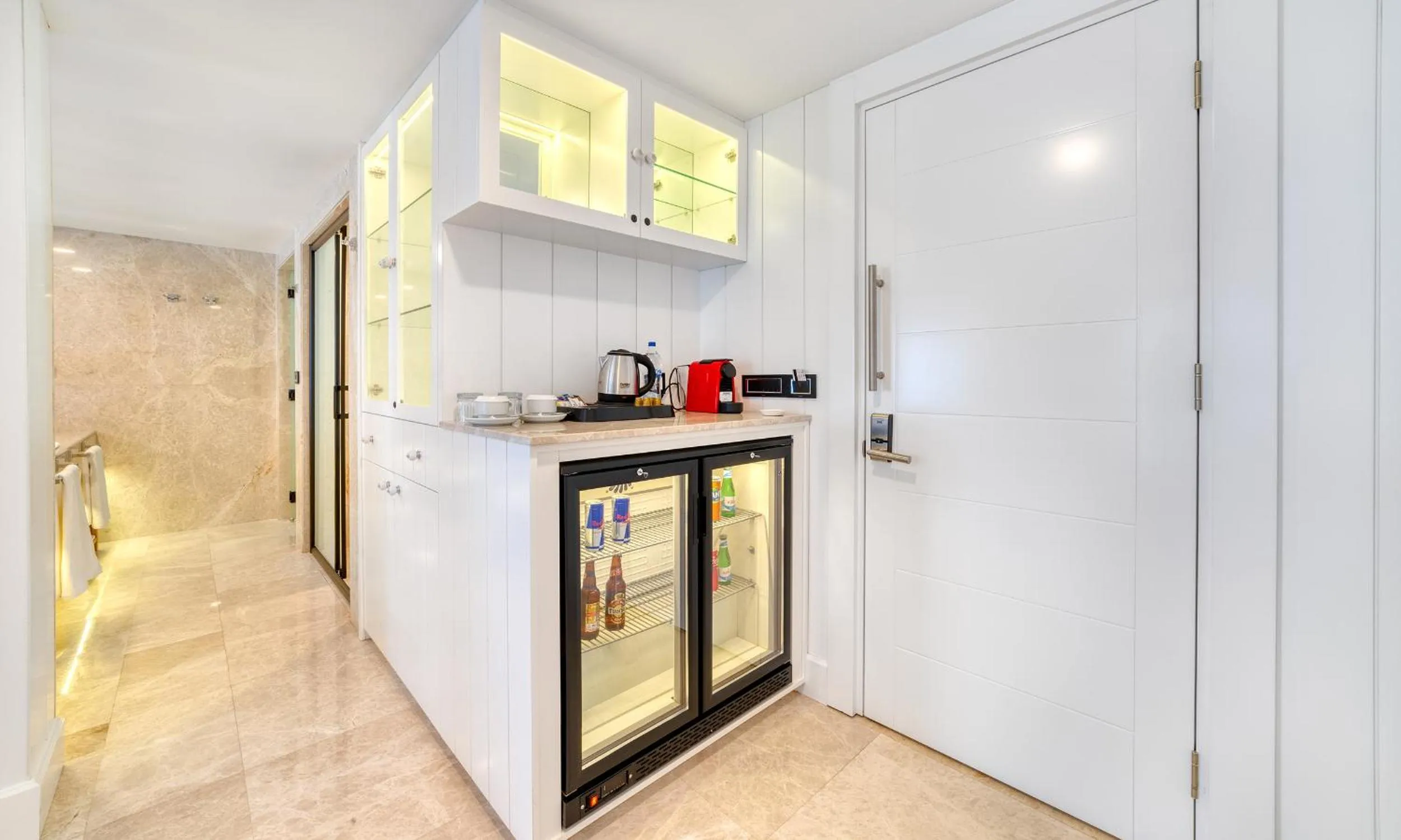 oven in Numa Port Hotel