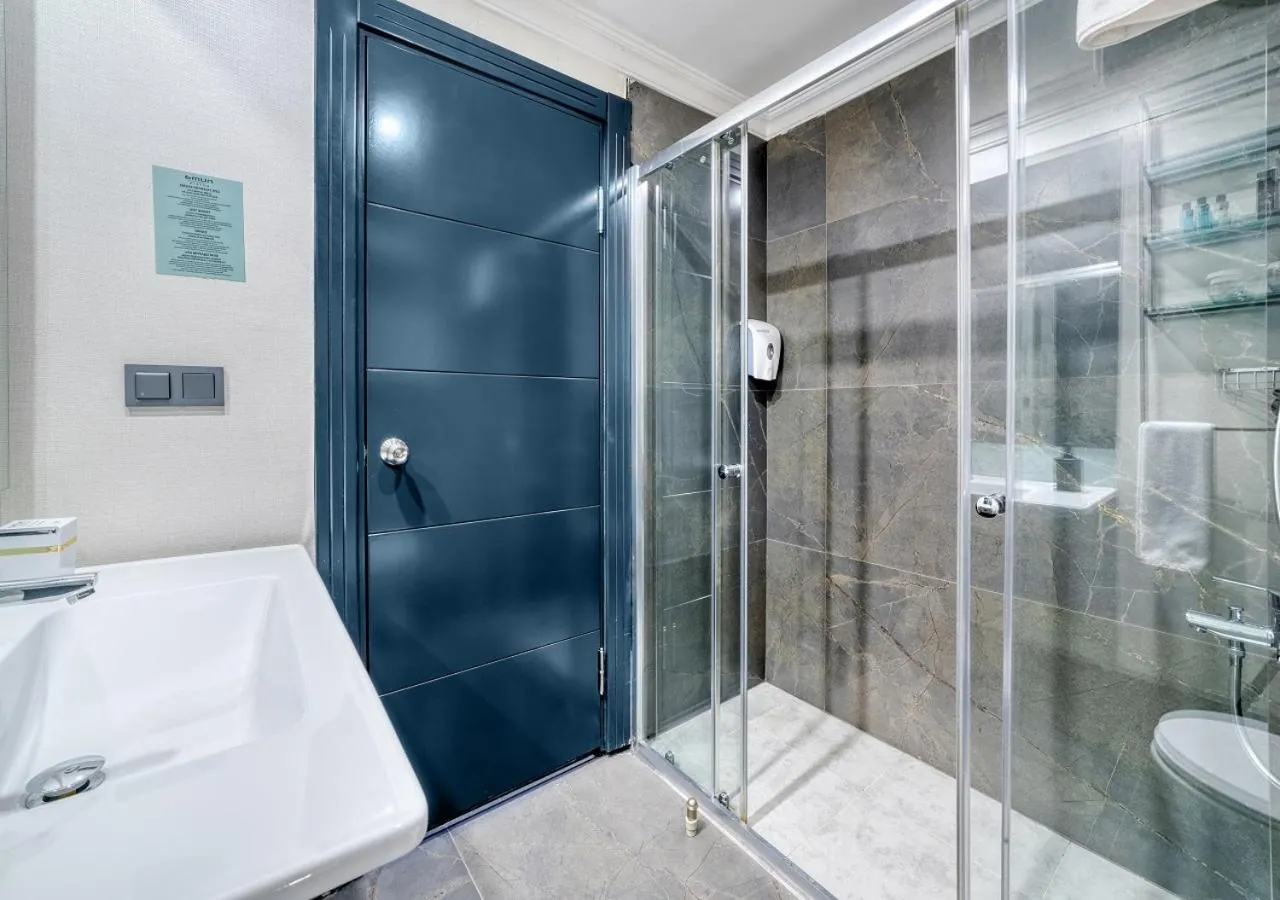 Bathroom in Numa Port Hotel