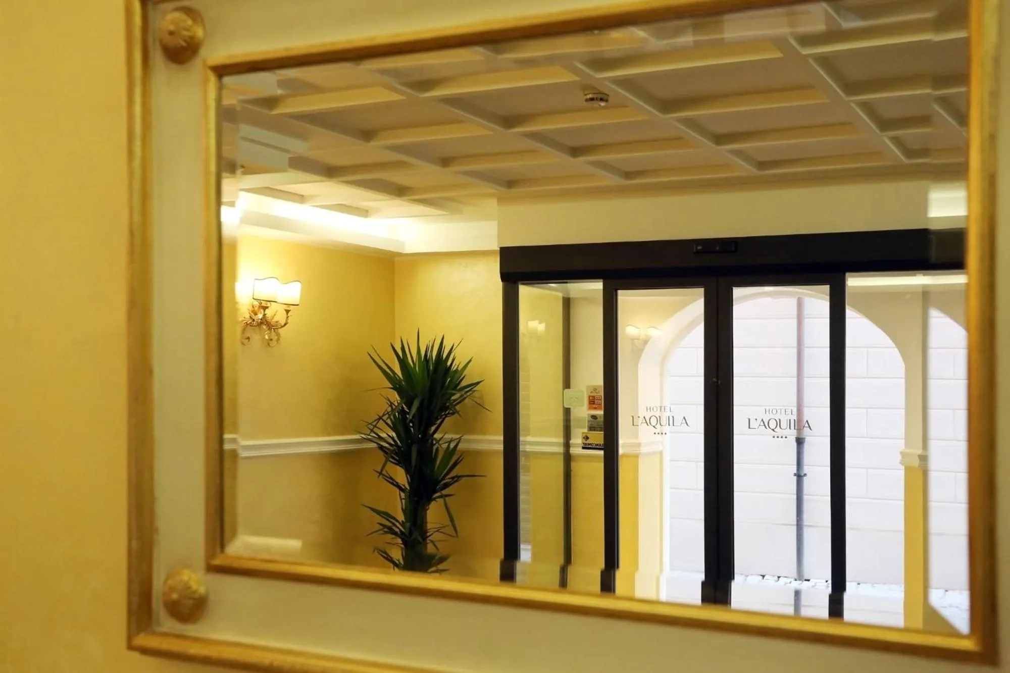 Lobby or reception in Hotel L'Aquila
