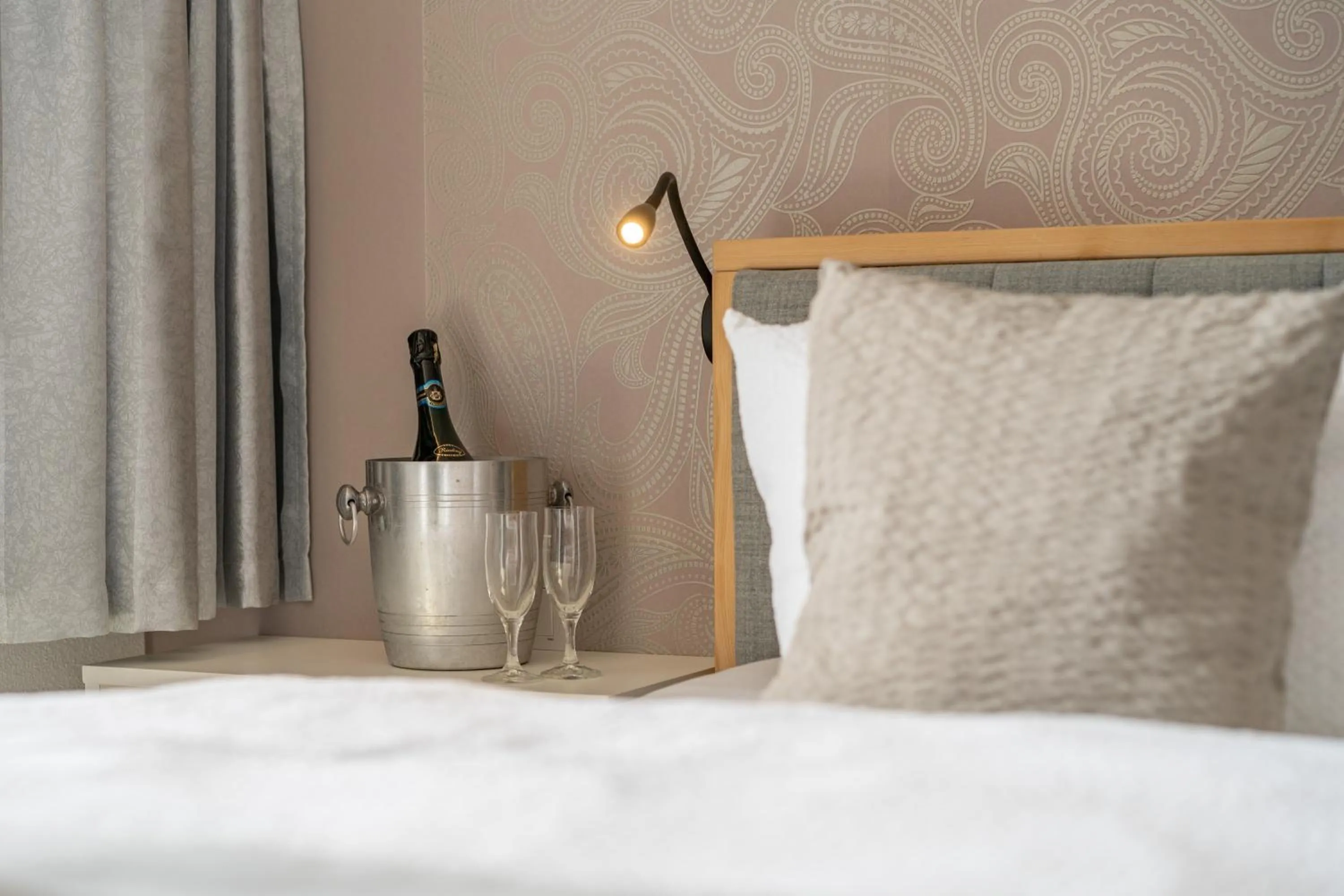 Decorative detail, Bed in bichl 761