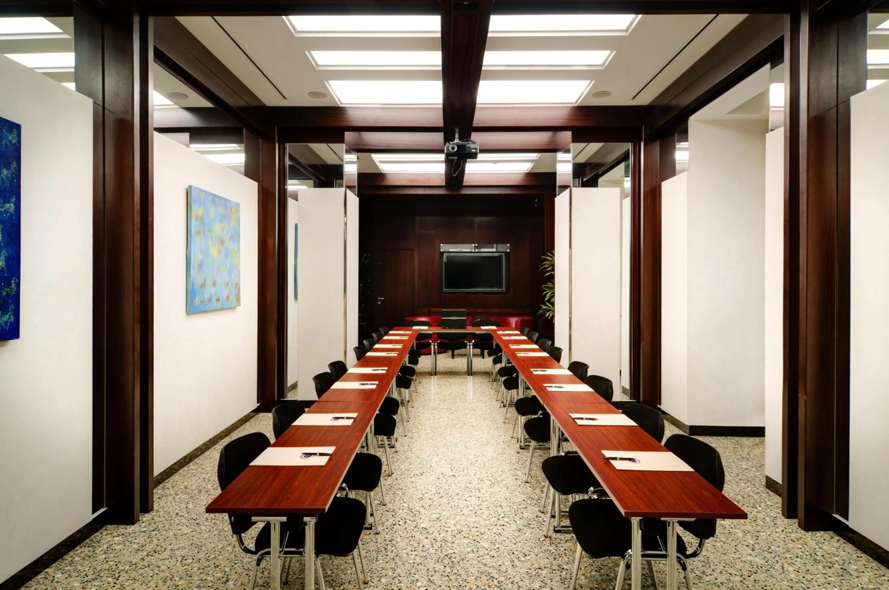 Business facilities in Hotel Genova