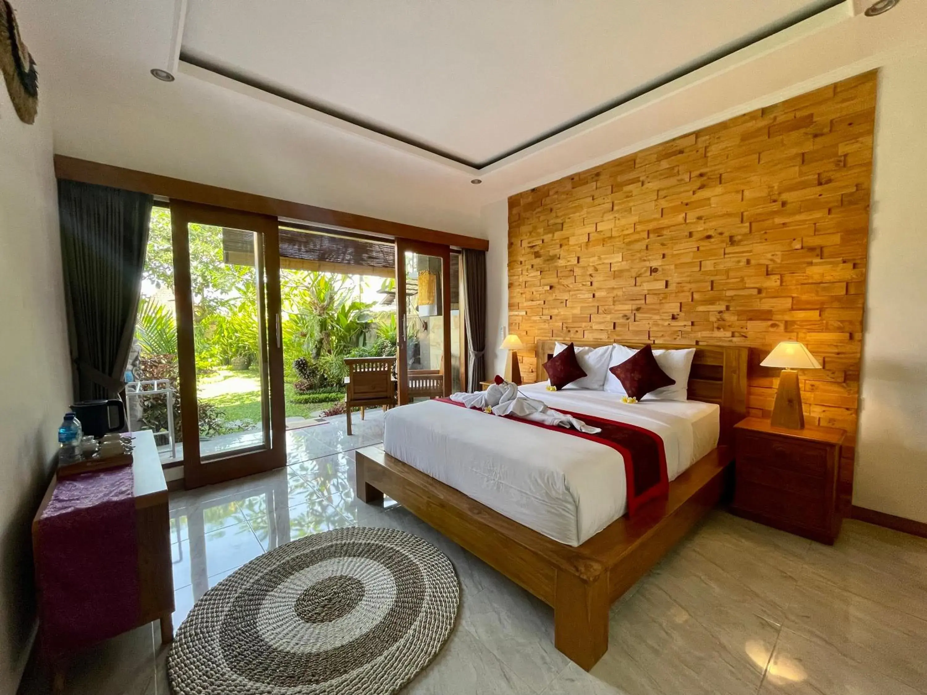 Bed in Sari Murni Bed in Sari Murni