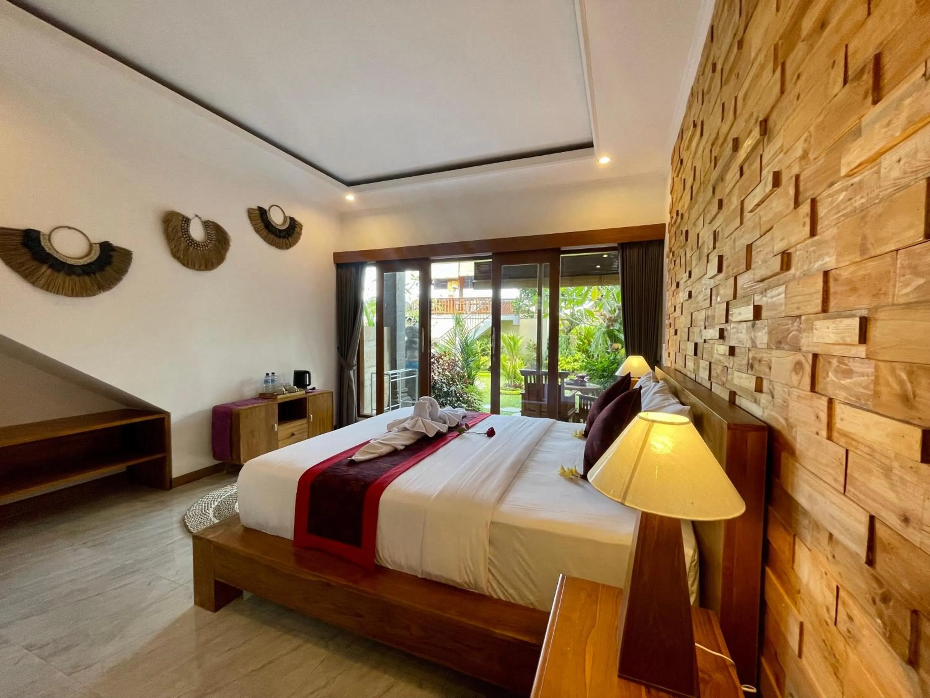 Photo of the whole room, Bed in Sari Murni