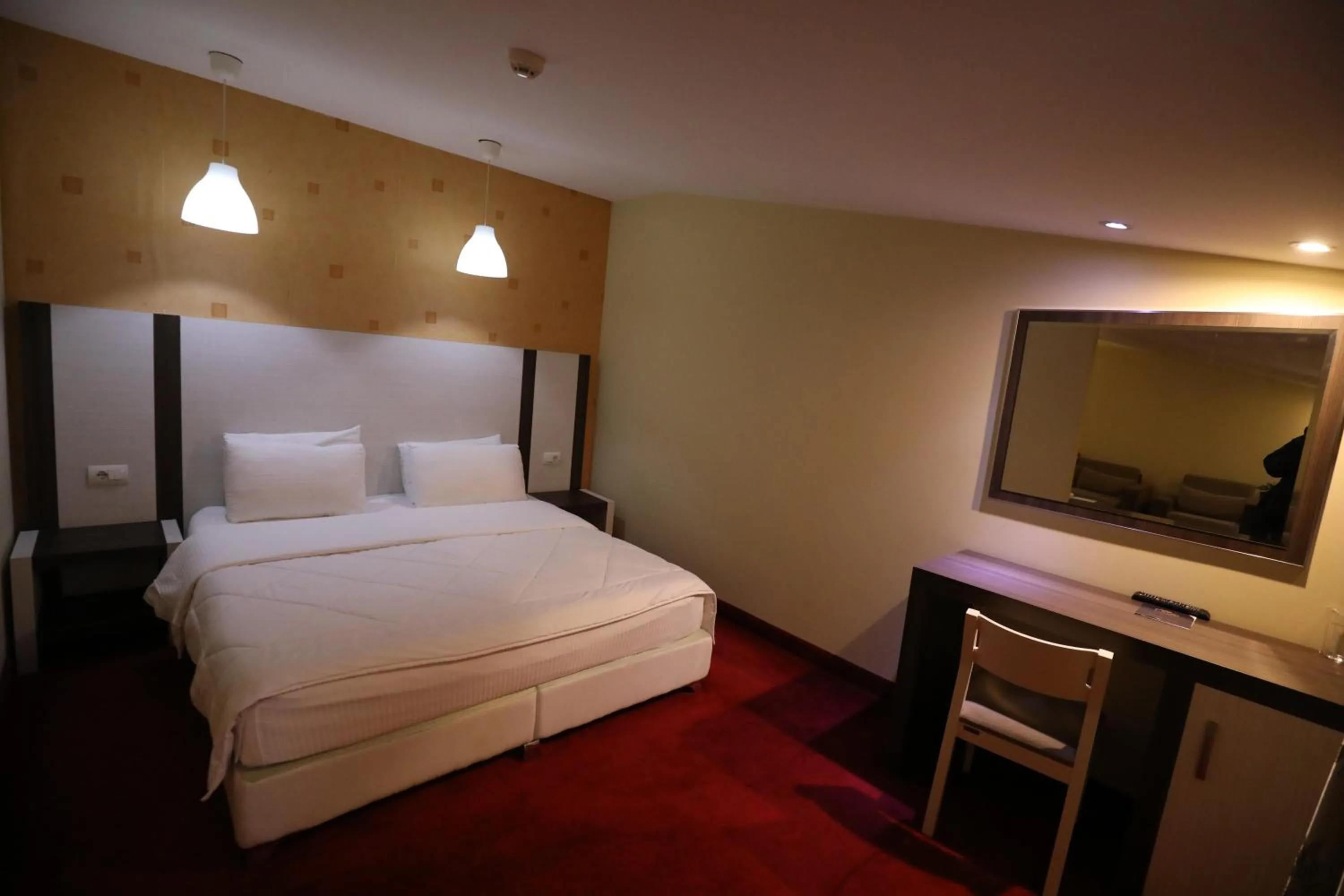 TV and multimedia, Bed in Hotel 1 Maji