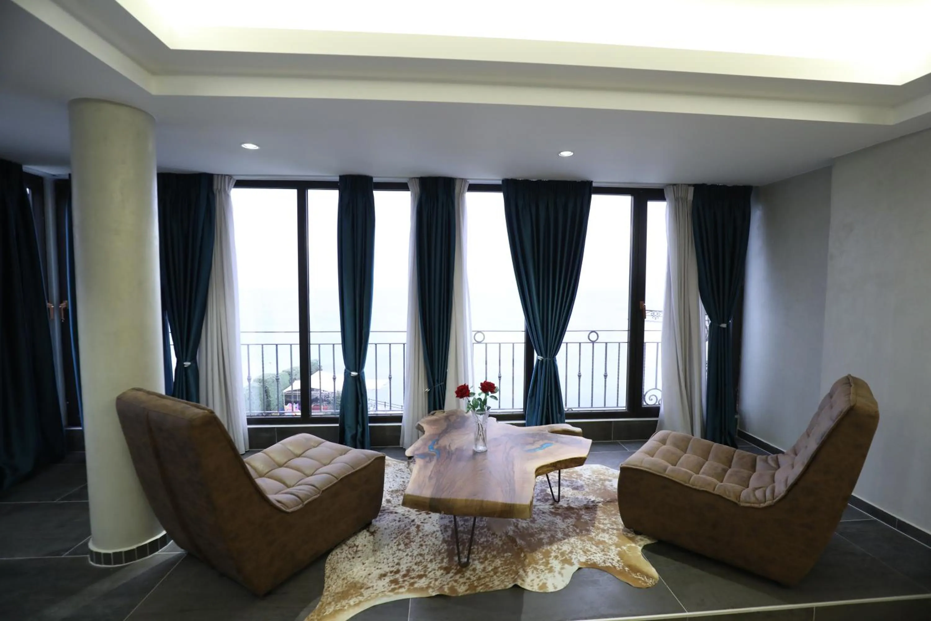 Seating area in Hotel 1 Maji