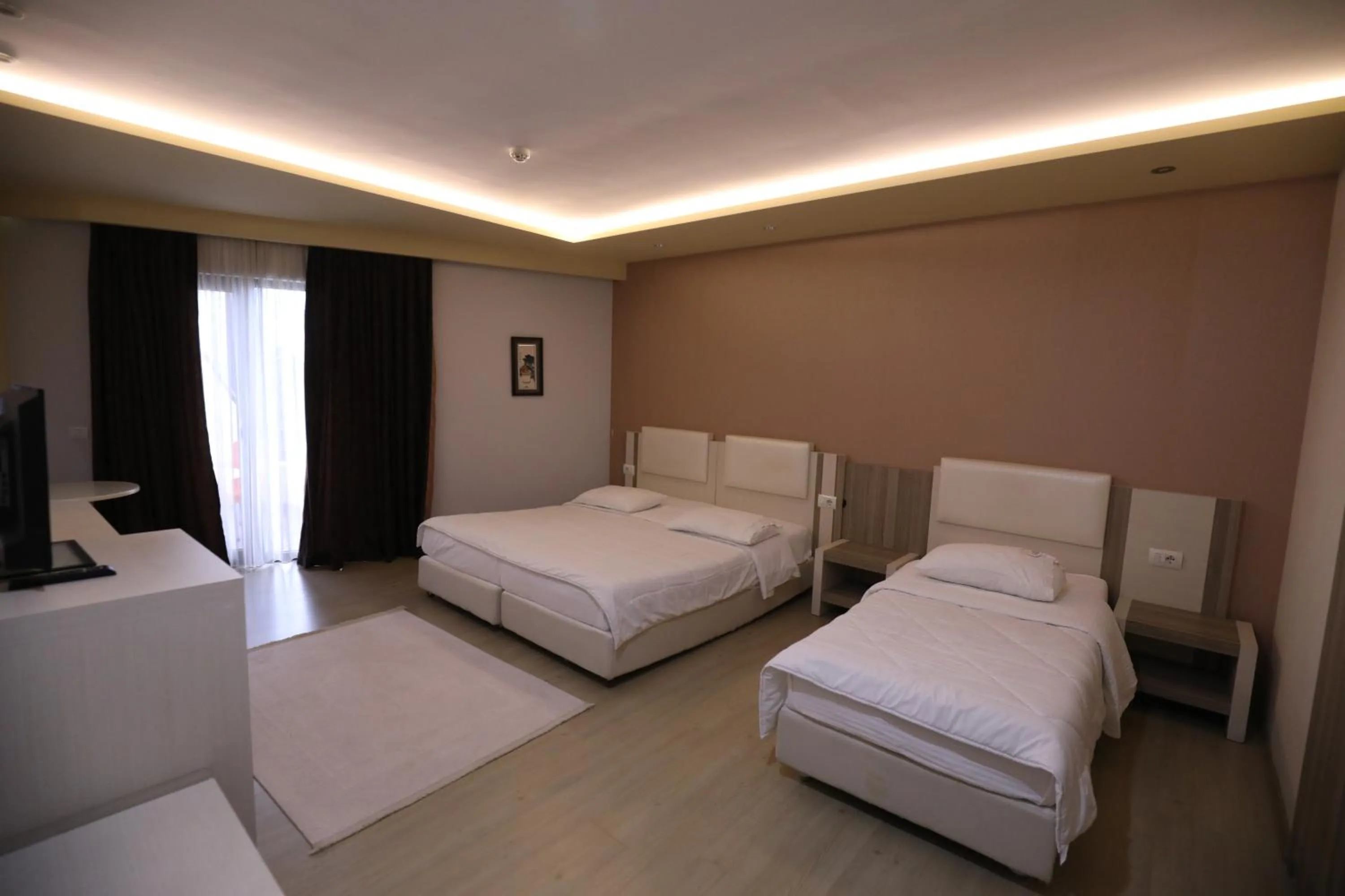 Bedroom, Bed in Hotel 1 Maji