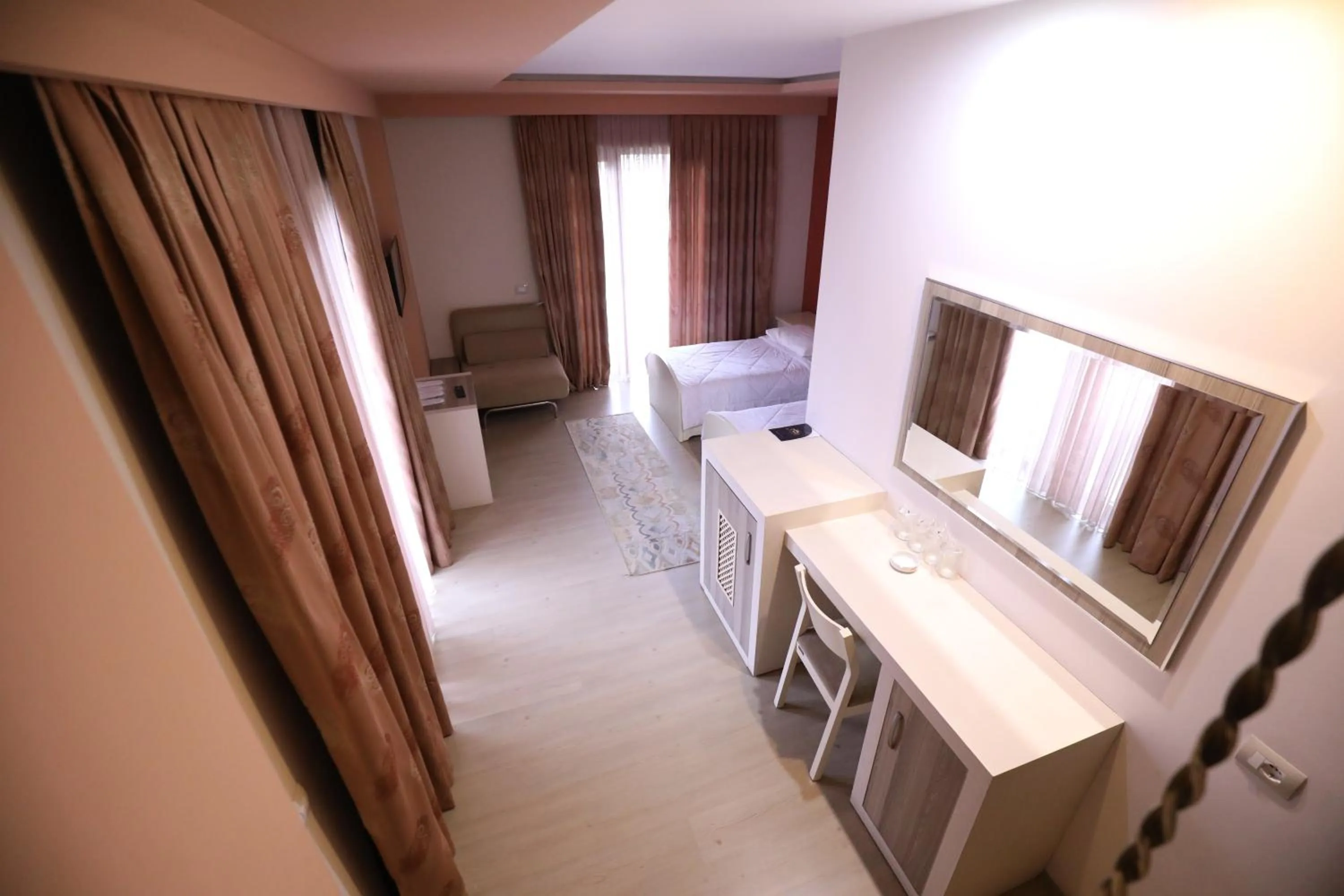 TV and multimedia in Hotel 1 Maji