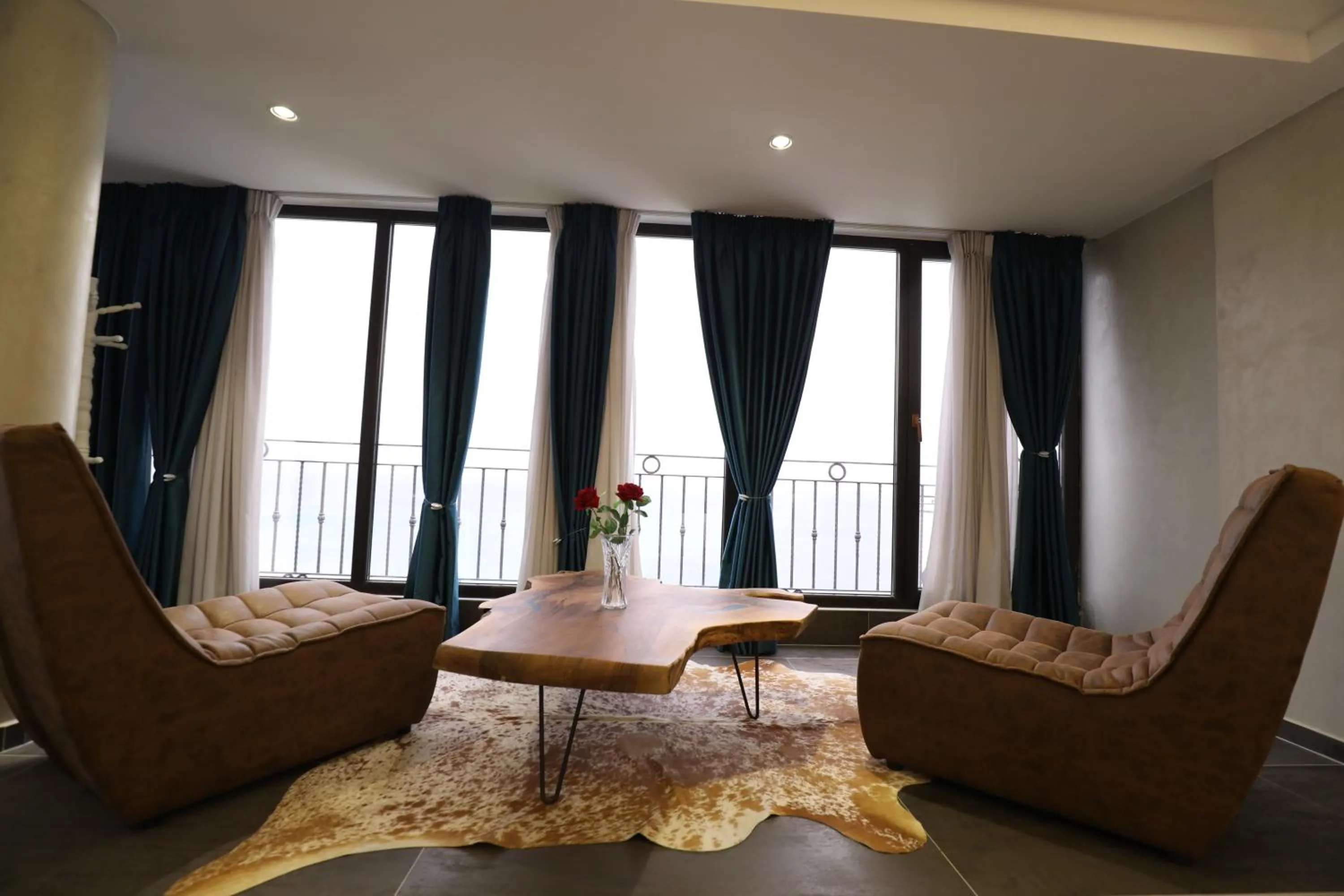 Seating area in Hotel 1 Maji