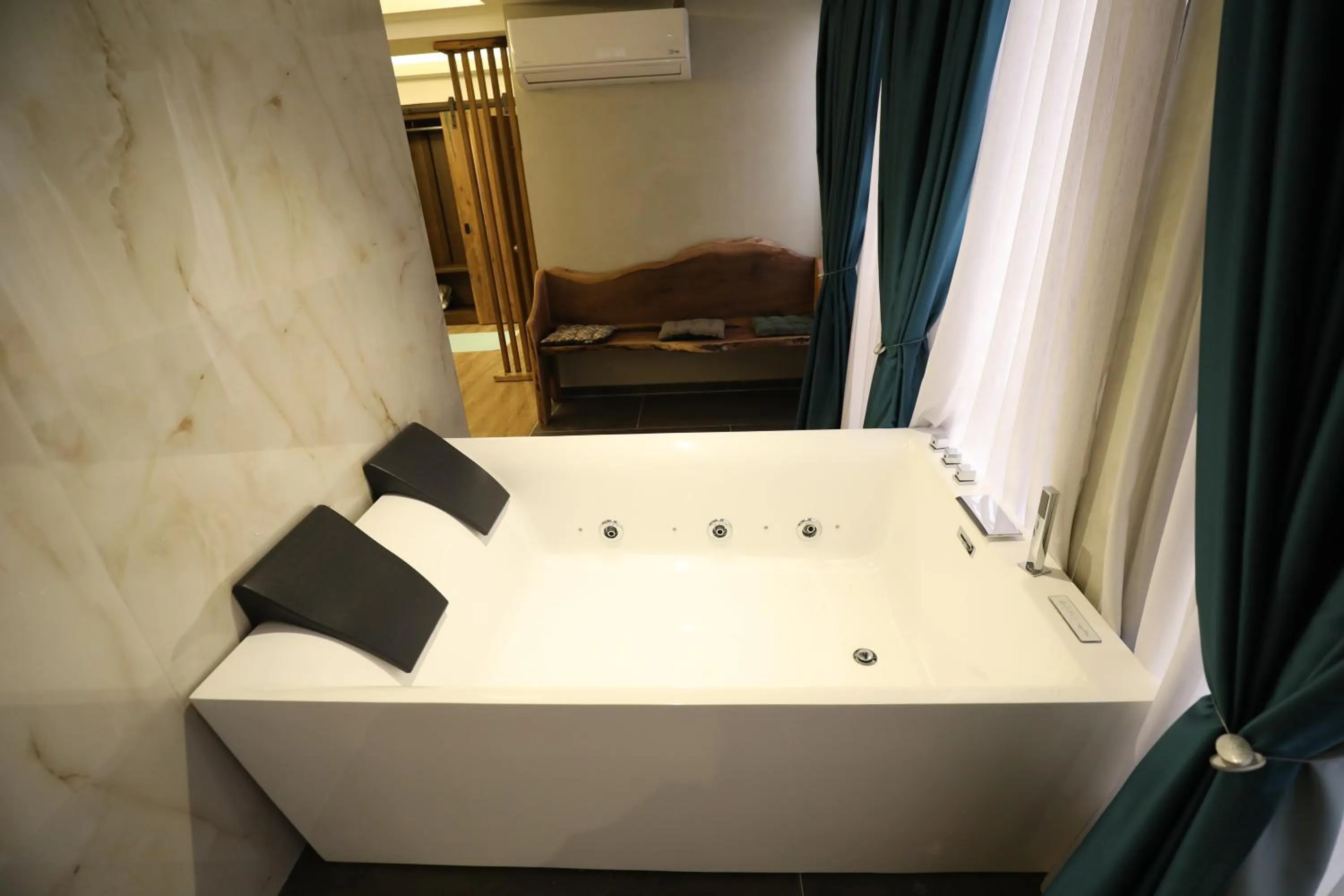 Bathroom in Hotel 1 Maji