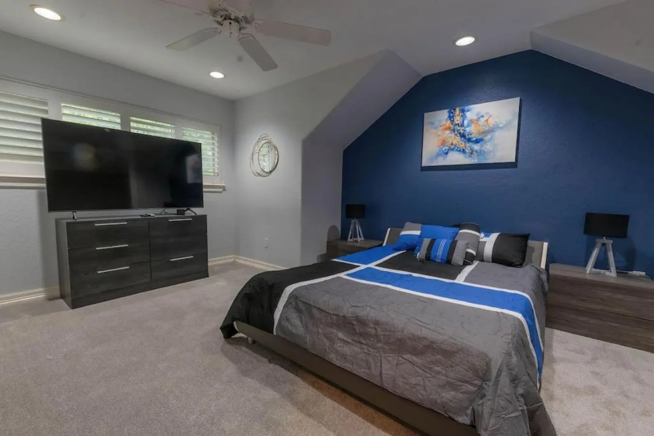 Bedroom, Bed in Huge 6 Bedroom with Pool, Spa, 85 Inch TV, Game Room