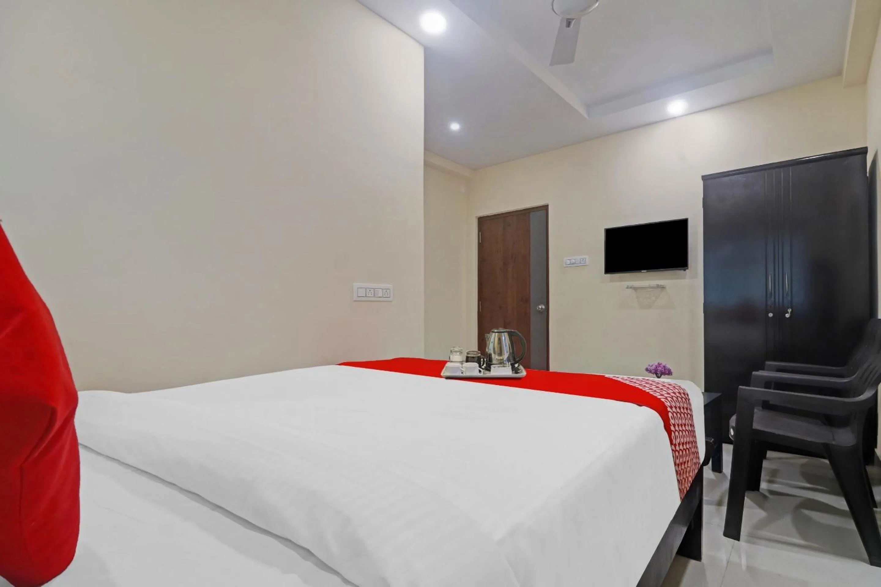 Bedroom, Bed in Super Hotel O Qualia Pride Financial District