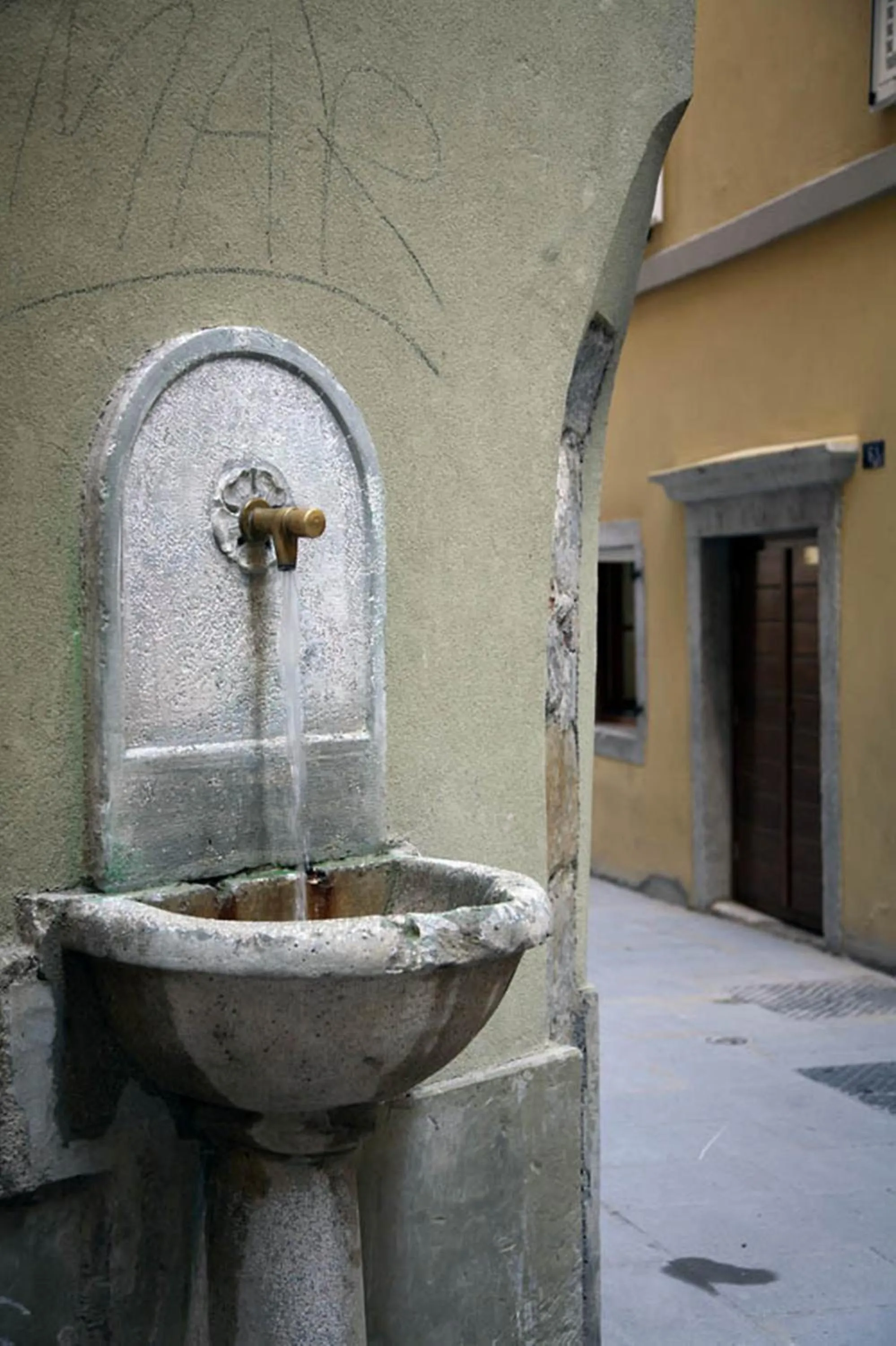 Nearby landmark in Hotel James Joyce