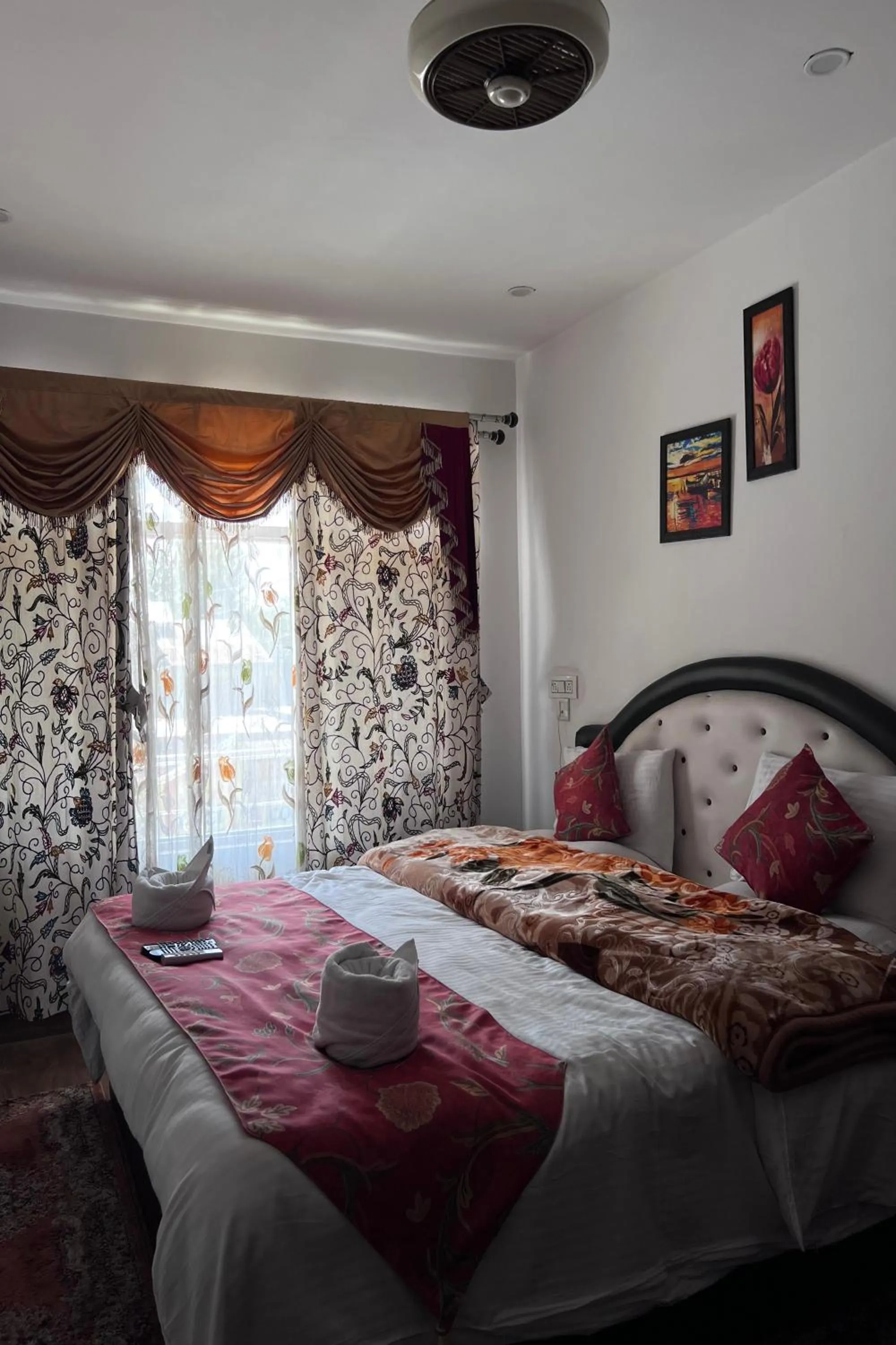 Photo of the whole room, Bed in Hotel Sultan Residency