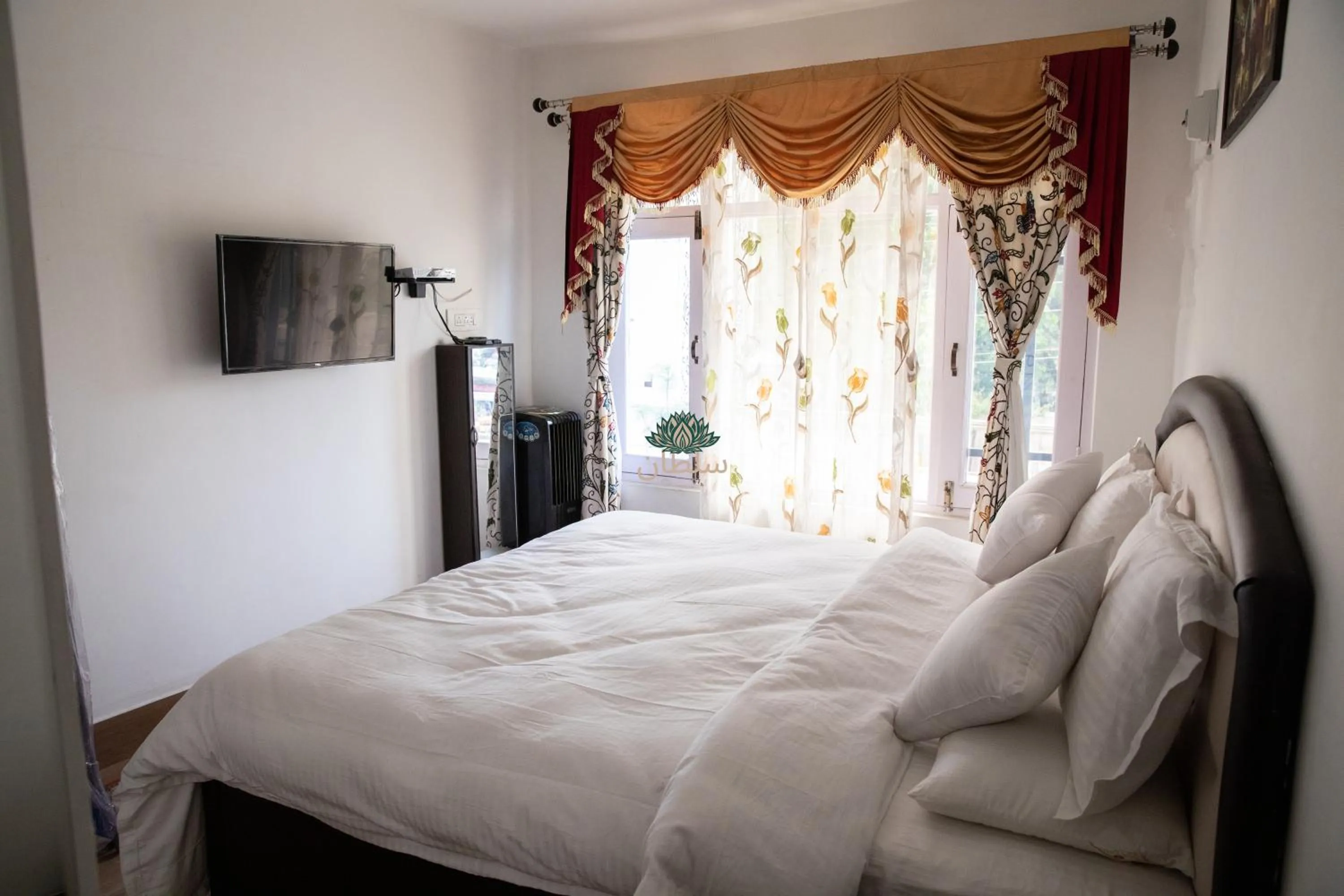 Photo of the whole room, Bed in Hotel Sultan Residency