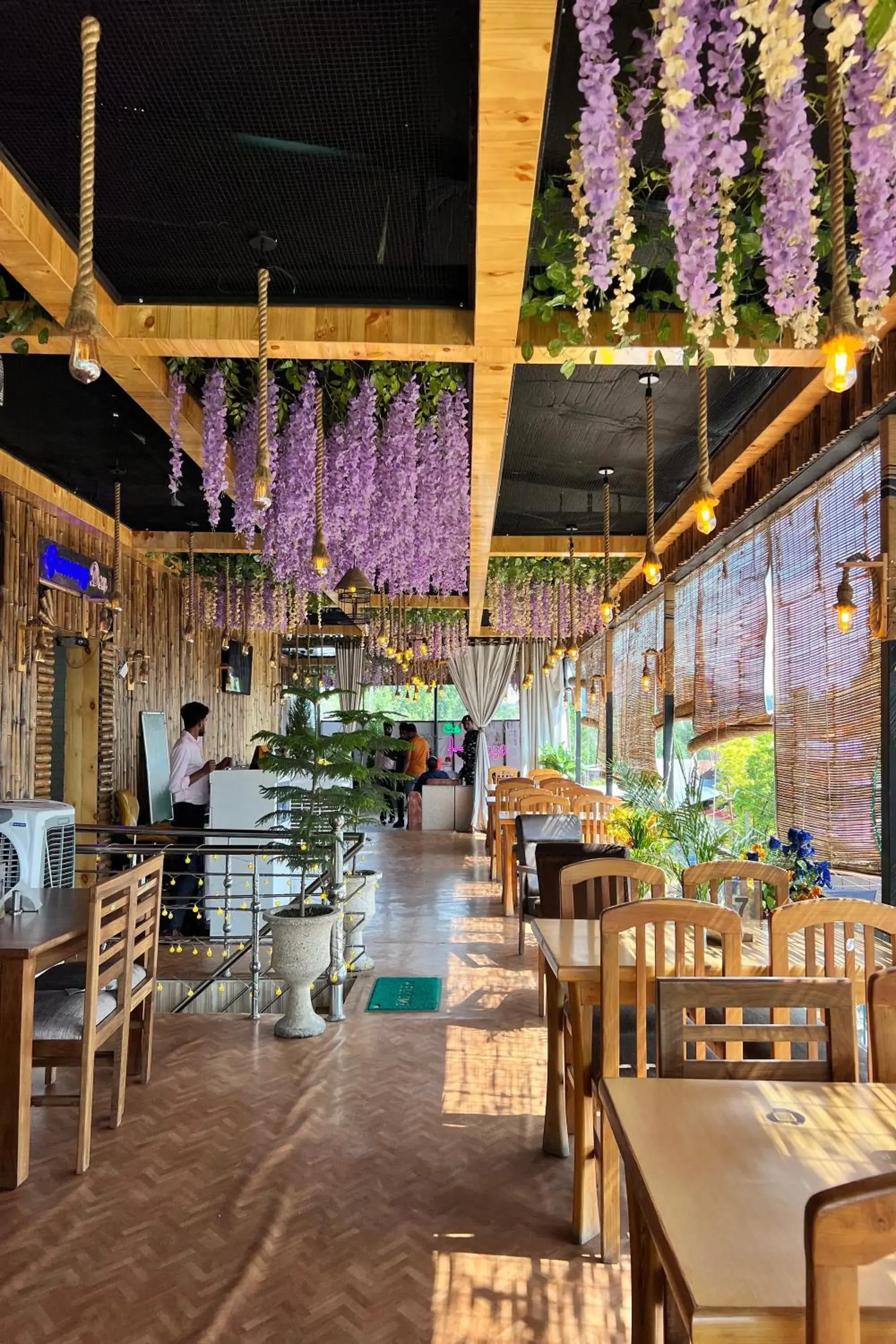 Restaurant/places to eat in Hotel Sultan Residency Restaurant/places to eat in Hotel Sultan Residency