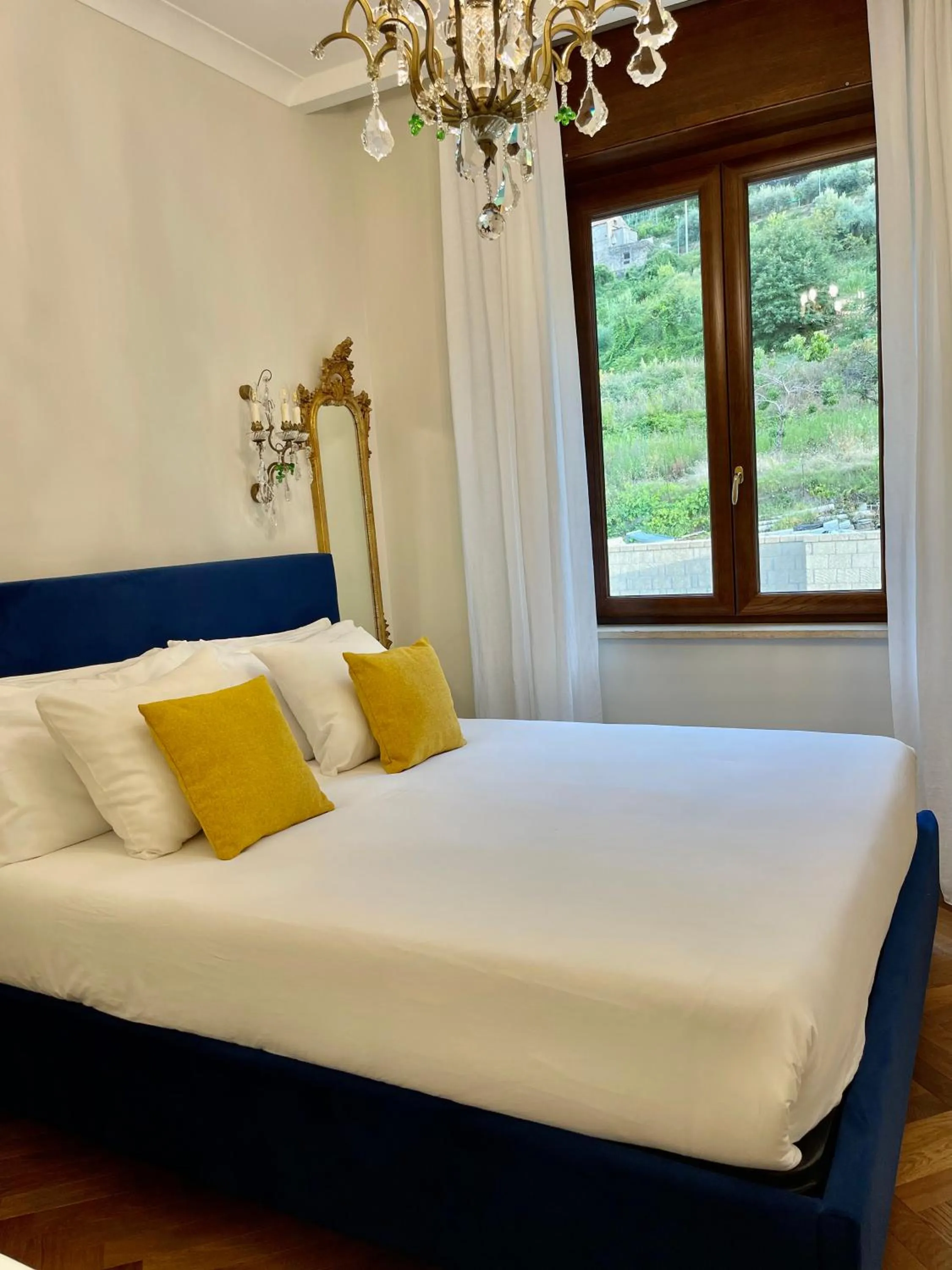 Bed in Experience Boutique Hotel - Villa Cimmino