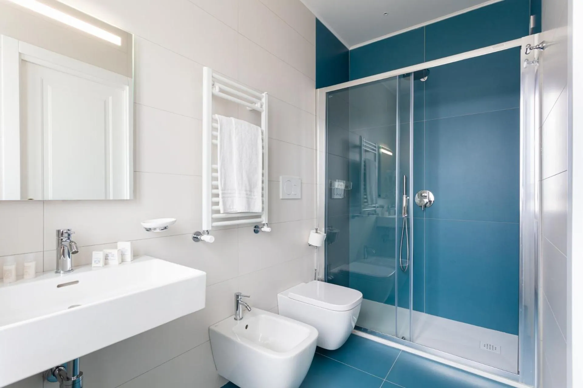 Shower in Experience Boutique Hotel - Villa Cimmino