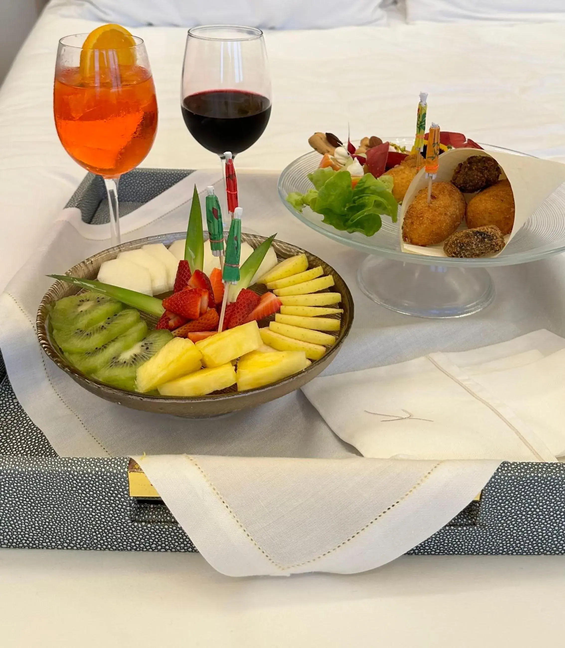 Food and drinks in Experience Boutique Hotel - Villa Cimmino Food and drinks in Experience Boutique Hotel - Villa Cimmino