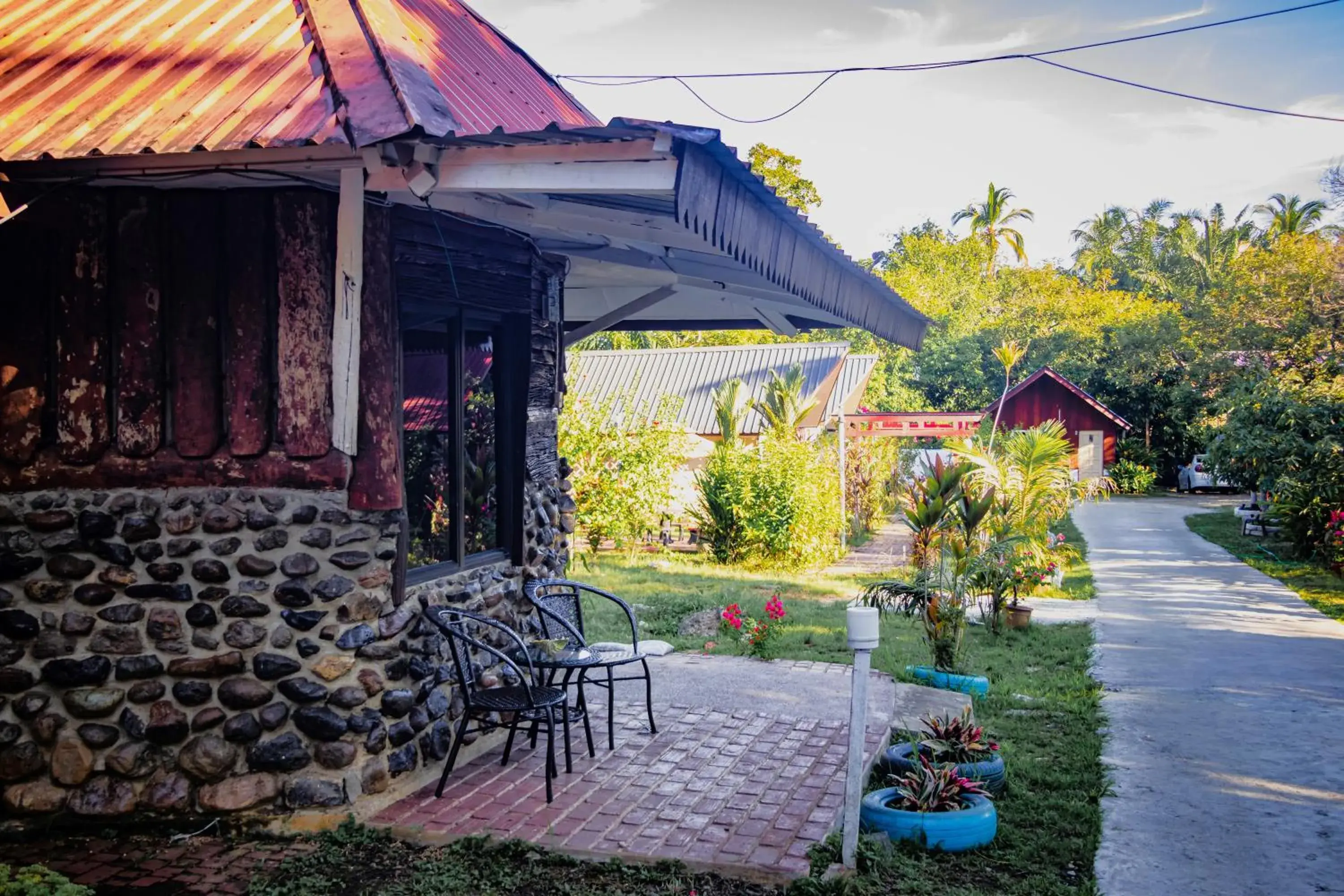 Property building in Timba Garden FREE TOWN AND JETTY TRANSPORT Property building in Timba Garden FREE TOWN AND JETTY TRANSPORT