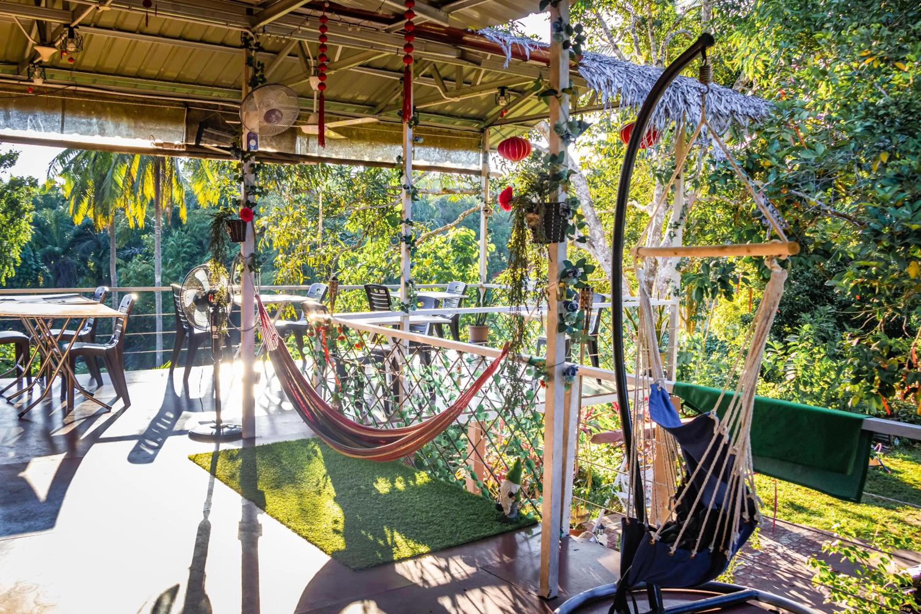 Restaurant/places to eat in Timba Garden FREE TOWN AND JETTY TRANSPORT