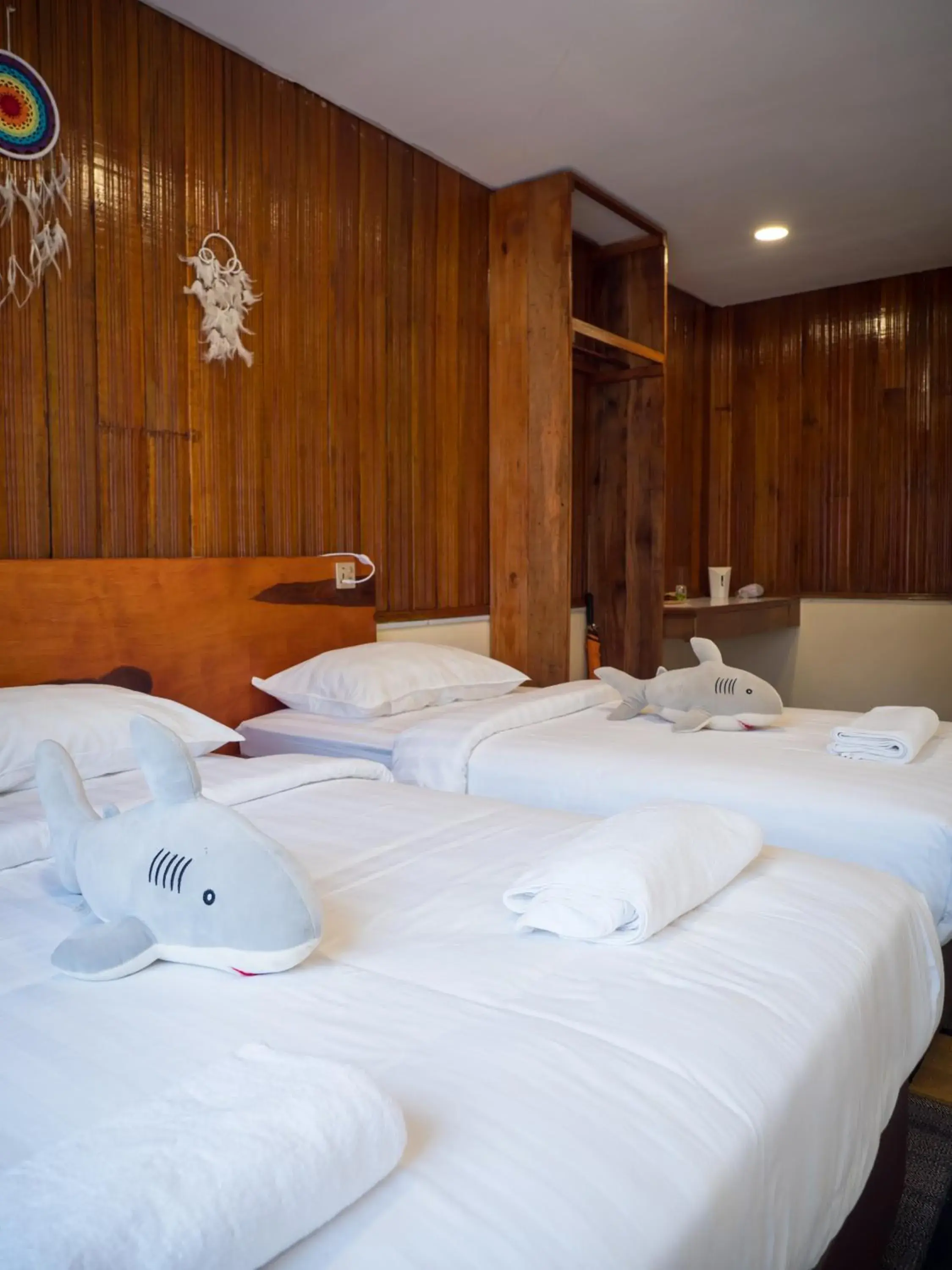 Bedroom, Bed in Timba Garden FREE TOWN AND JETTY TRANSPORT Bedroom, Bed in Timba Garden FREE TOWN AND JETTY TRANSPORT