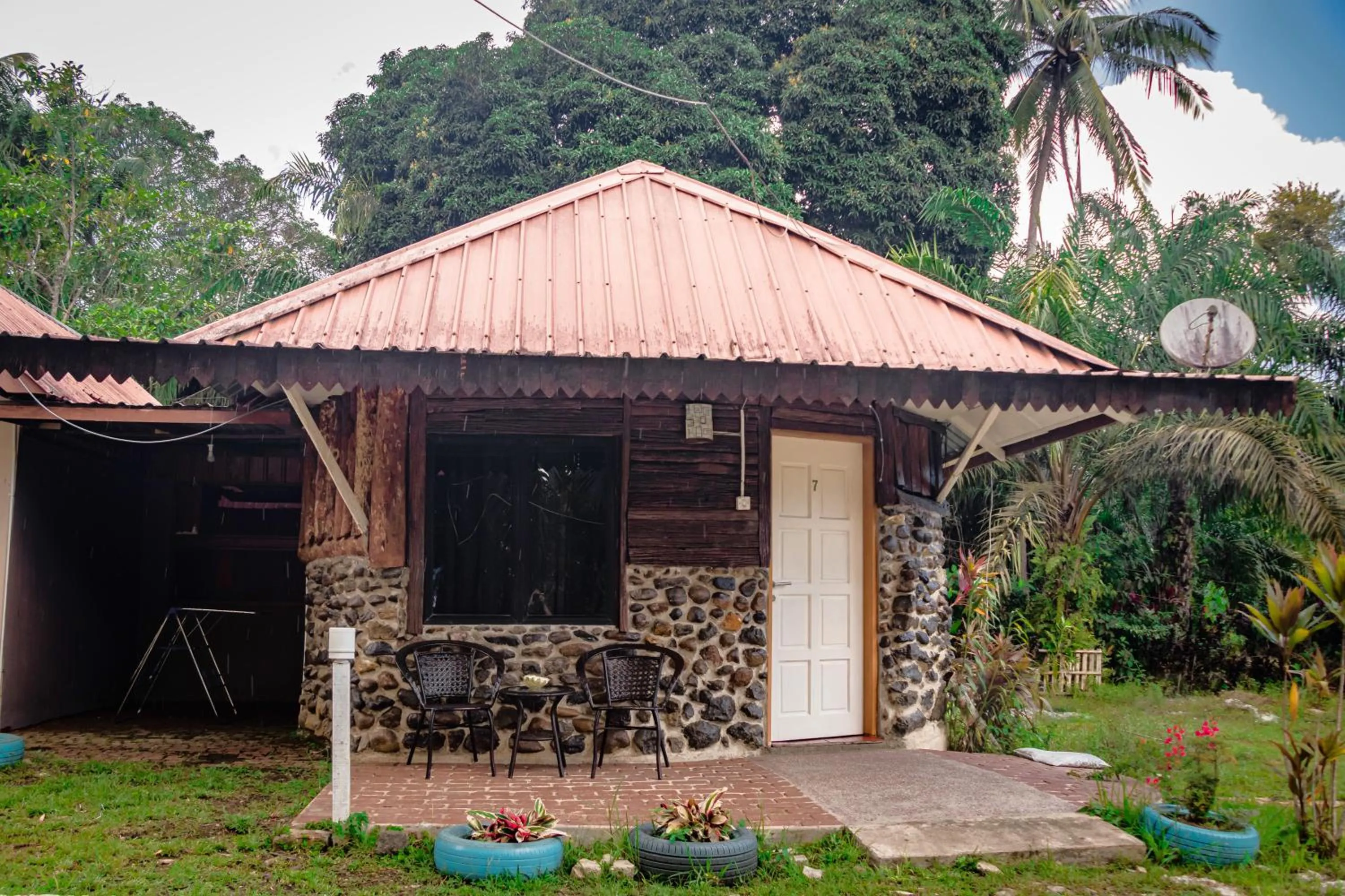 Property building in Timba Garden FREE TOWN AND JETTY TRANSPORT