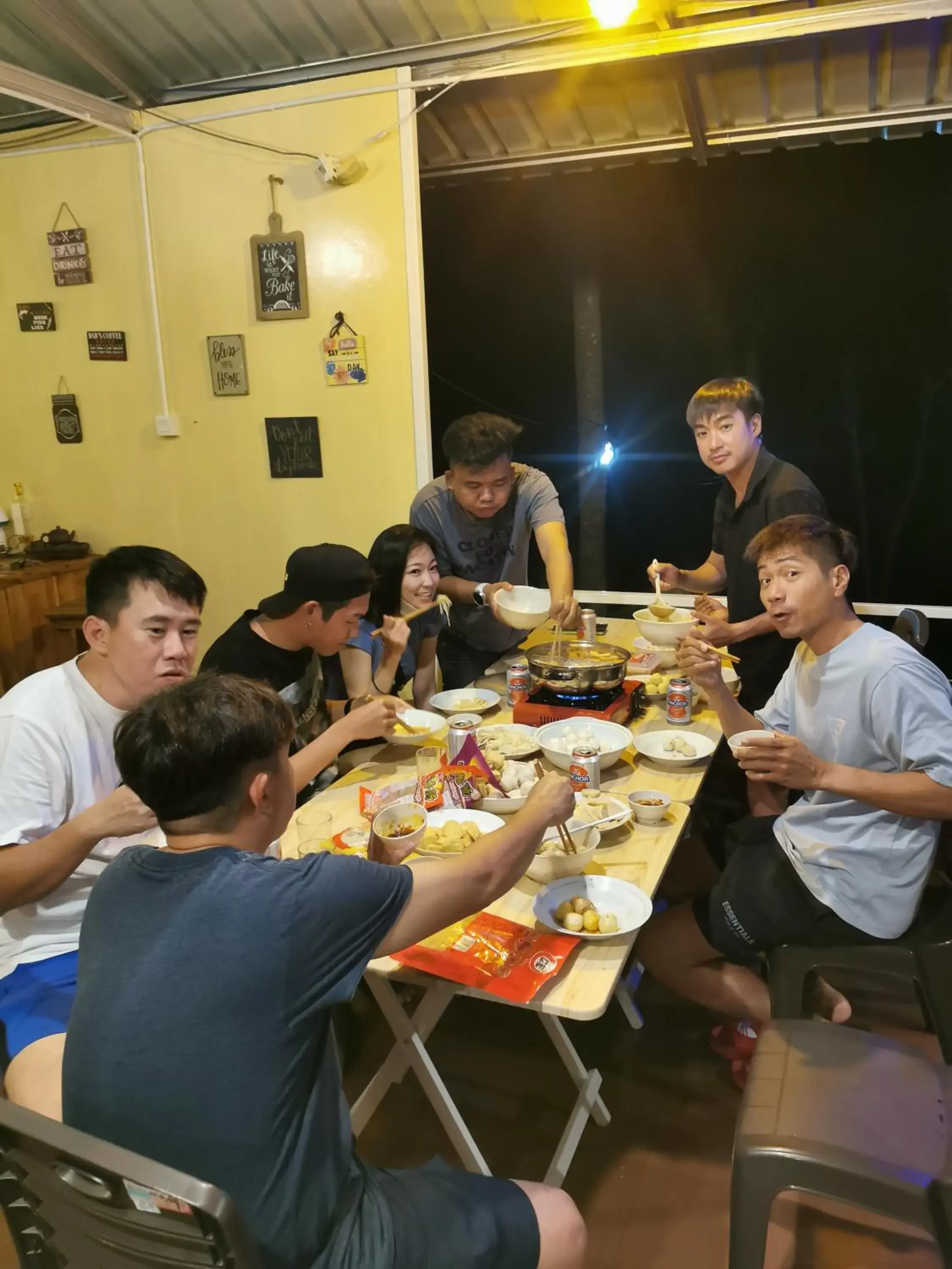 Restaurant/places to eat in Timba Garden FREE TOWN AND JETTY TRANSPORT Restaurant/places to eat in Timba Garden FREE TOWN AND JETTY TRANSPORT