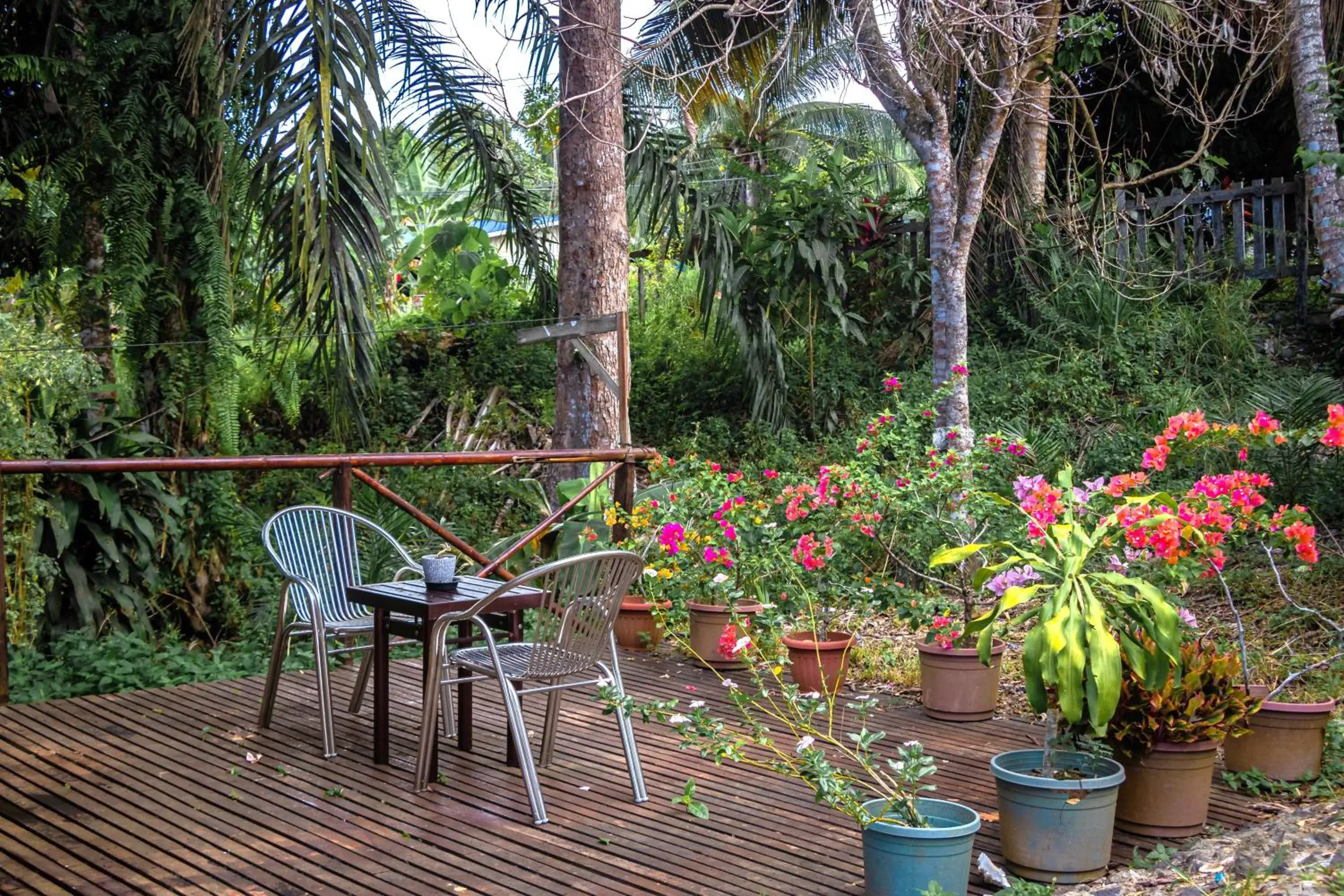 Property building in Timba Garden FREE TOWN AND JETTY TRANSPORT Property building in Timba Garden FREE TOWN AND JETTY TRANSPORT