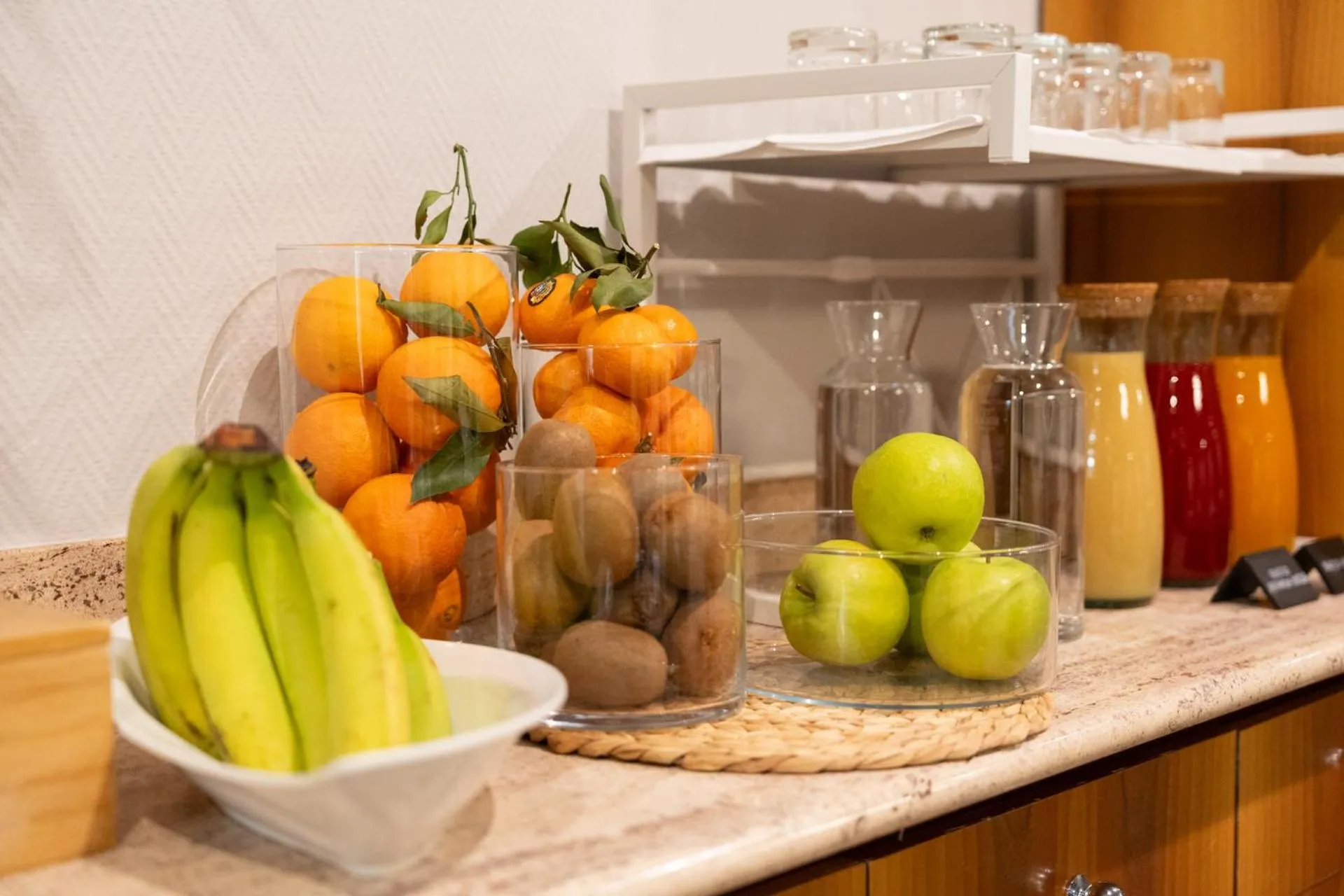 Food and drinks in Cristal Palace Hotel