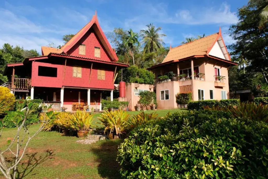 Property building in Piman Pu Property building in Piman Pu