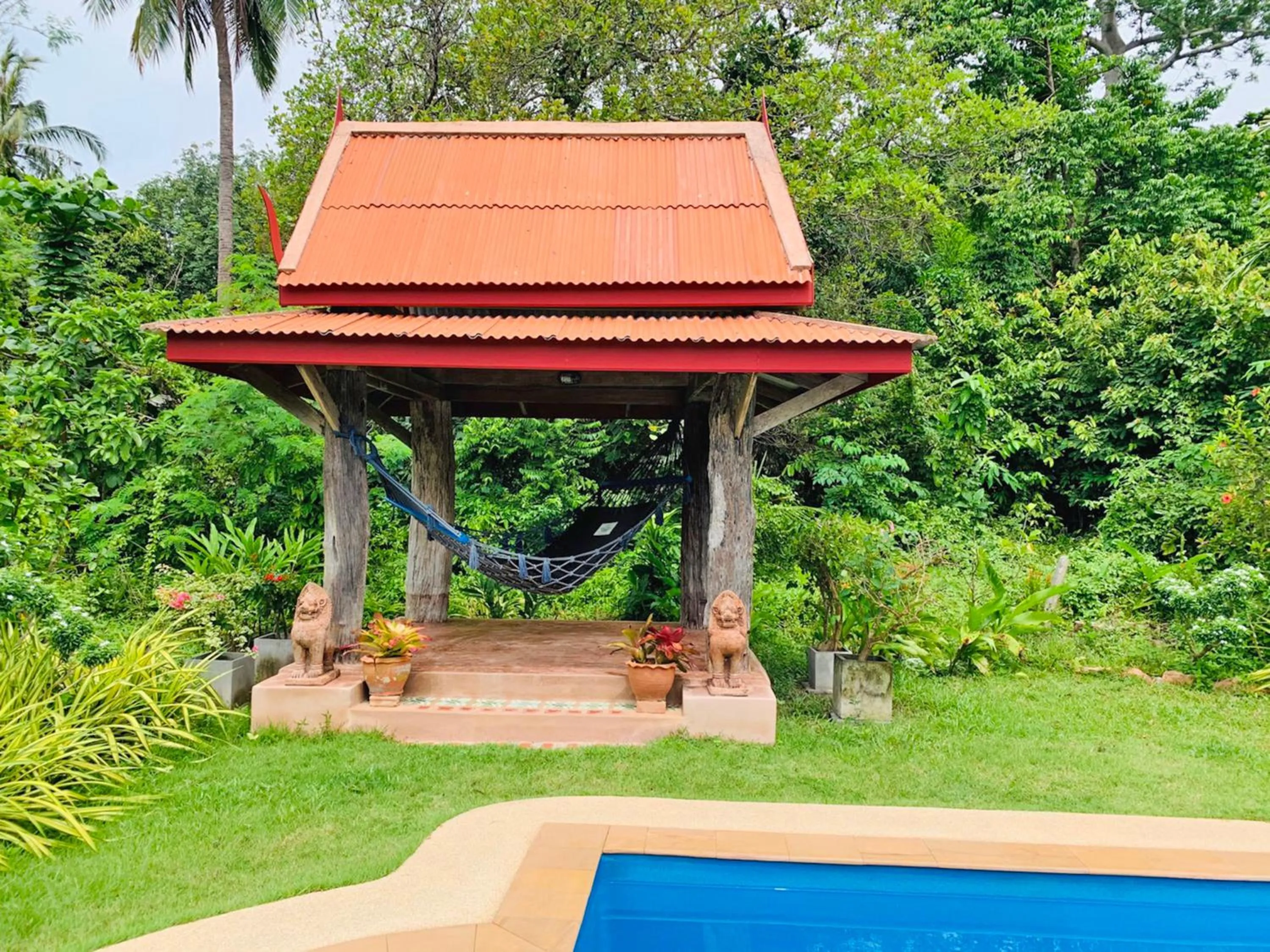 Area and facilities in Piman Pu