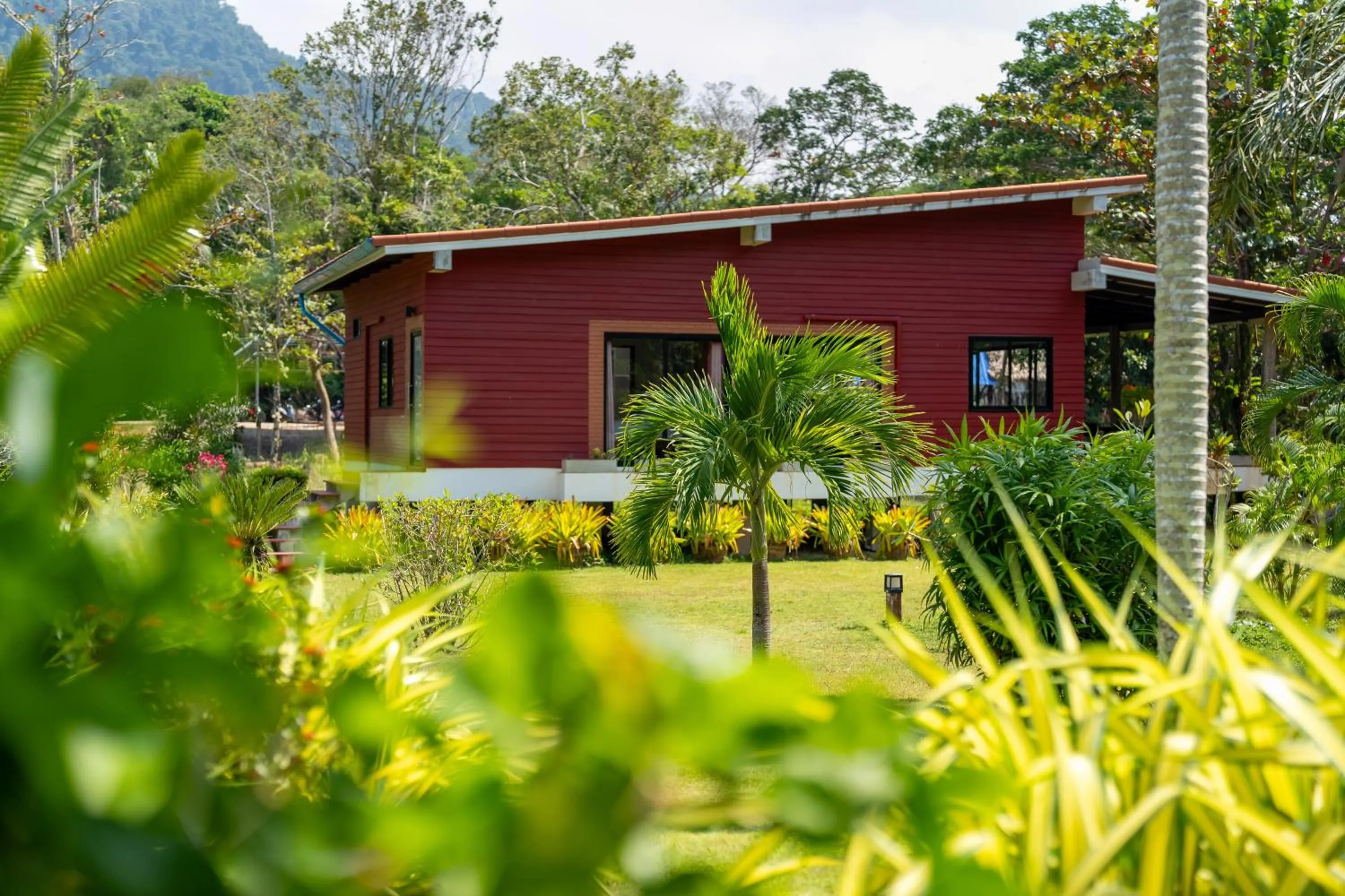 Property building in Piman Pu