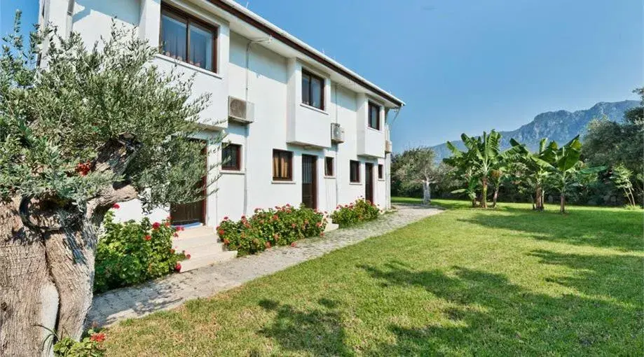 Property building in Bare Hill Holiday Apartments Property building in Bare Hill Holiday Apartments