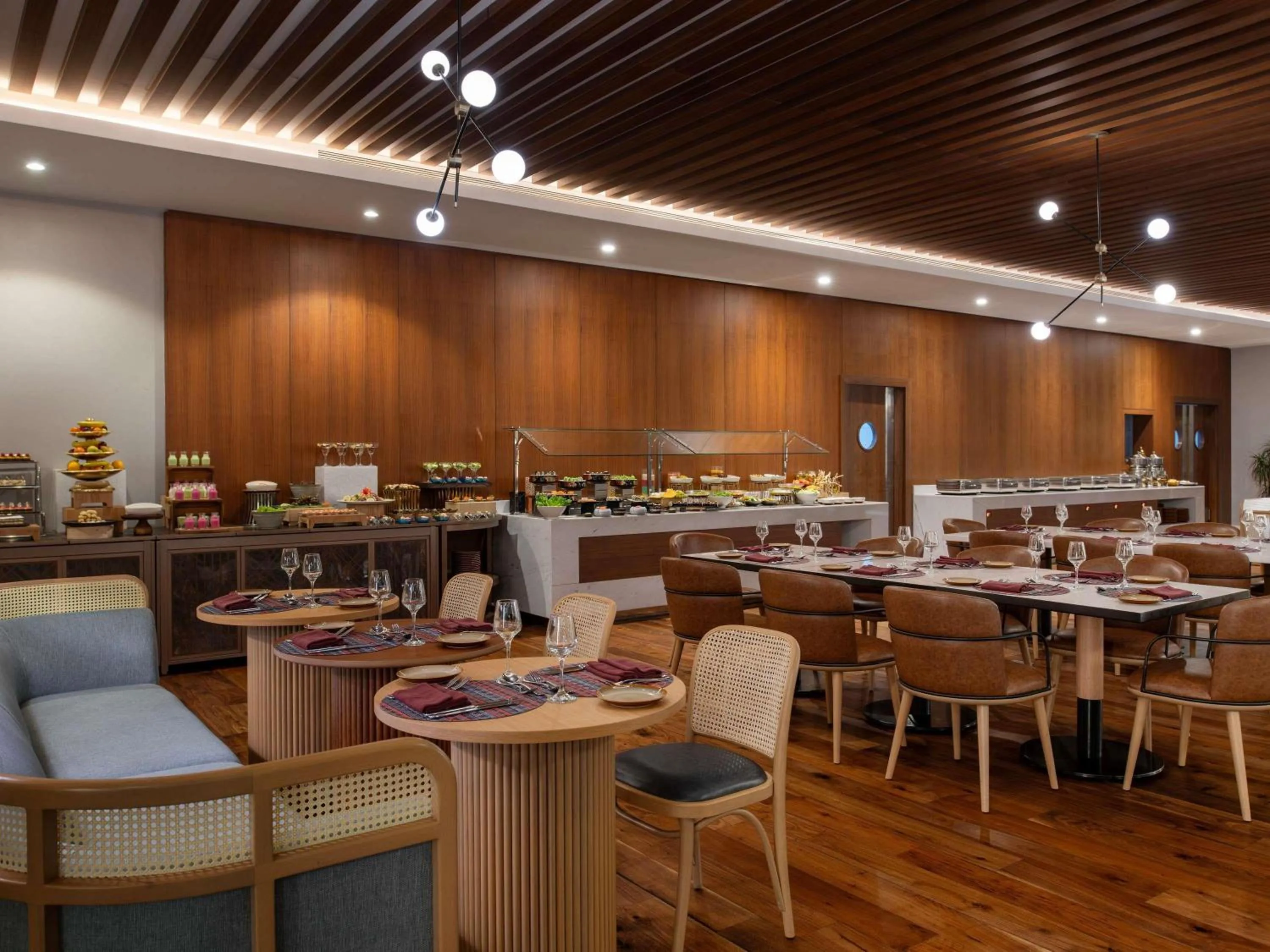 Restaurant/places to eat in Swissotel Living Jeddah