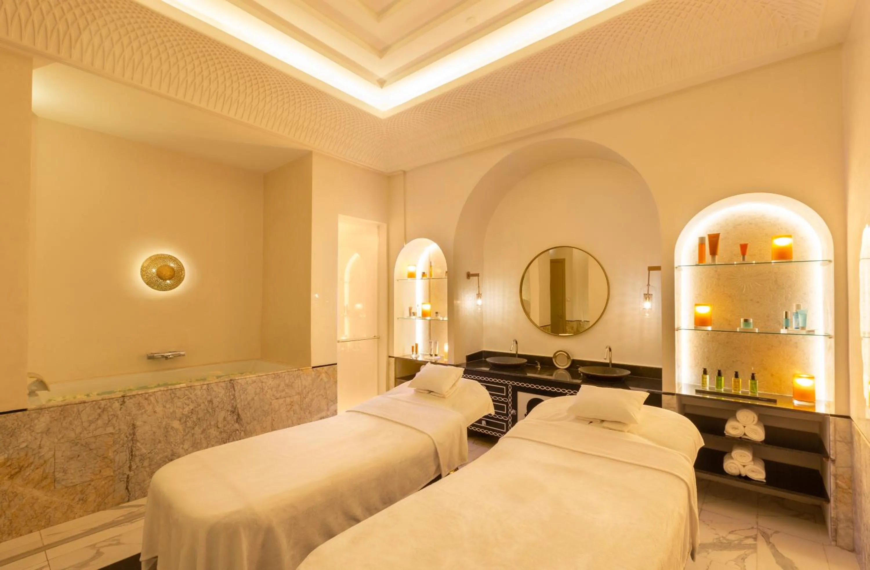 Spa and wellness centre/facilities, Bed in Fairmont La Marina Rabat Sale Hotel