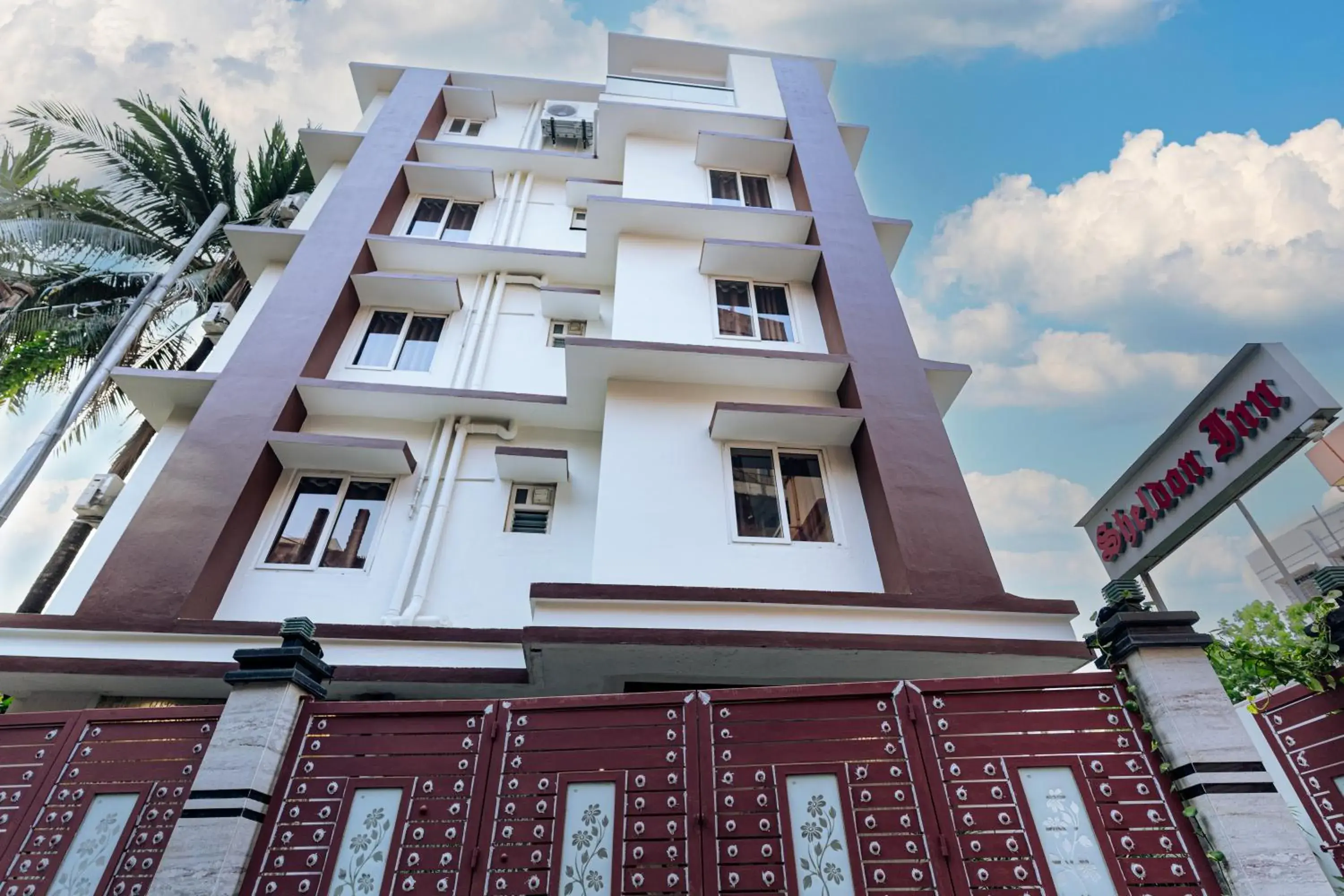 Property building in Sheldon Inn Kolkata Property building in Sheldon Inn Kolkata