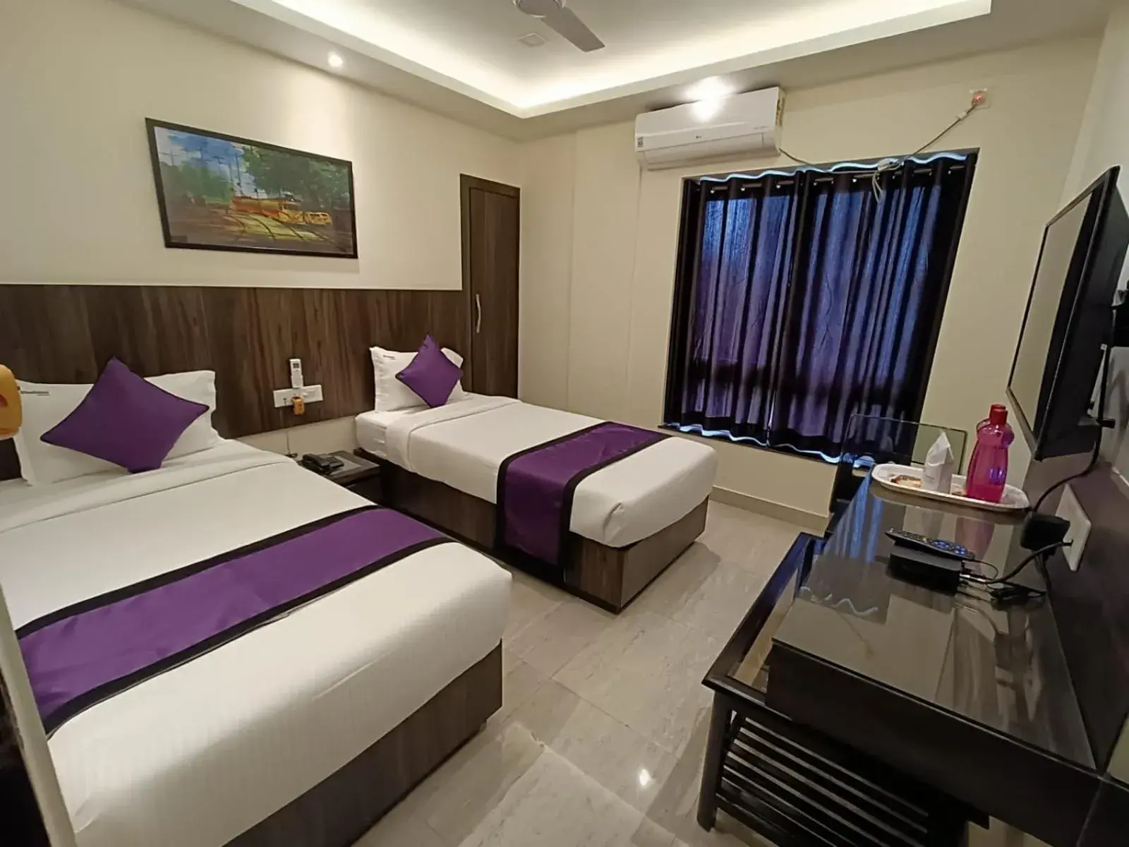 Bed in Sheldon Inn Kolkata Bed in Sheldon Inn Kolkata