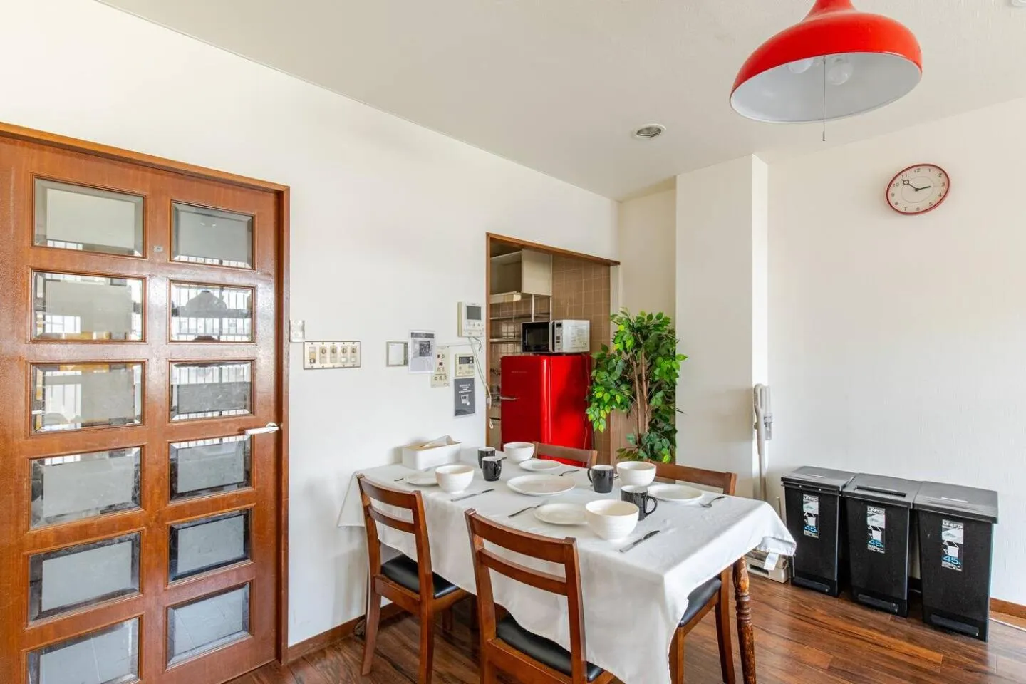 Dining area in G'Day Hostel