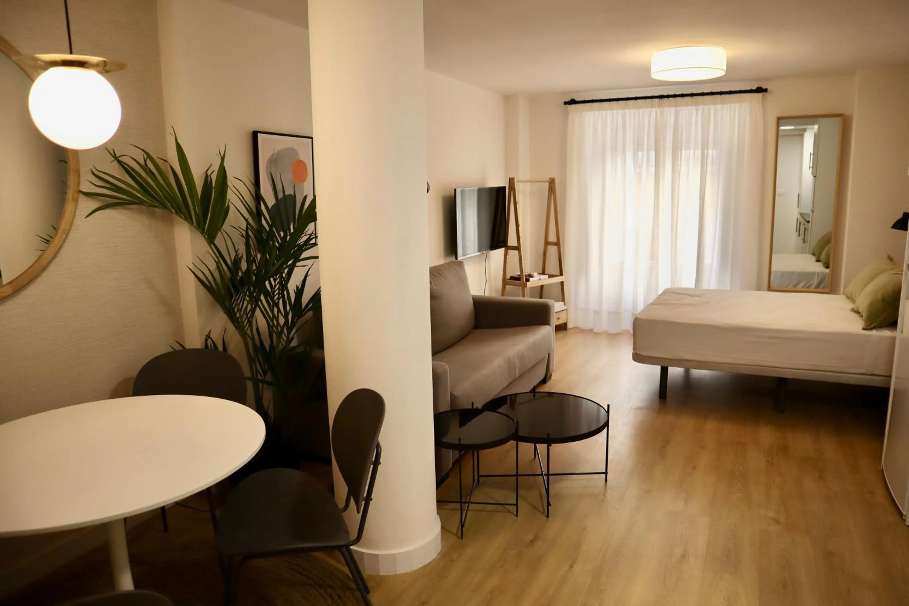 Other, Bed in Merced10 1A