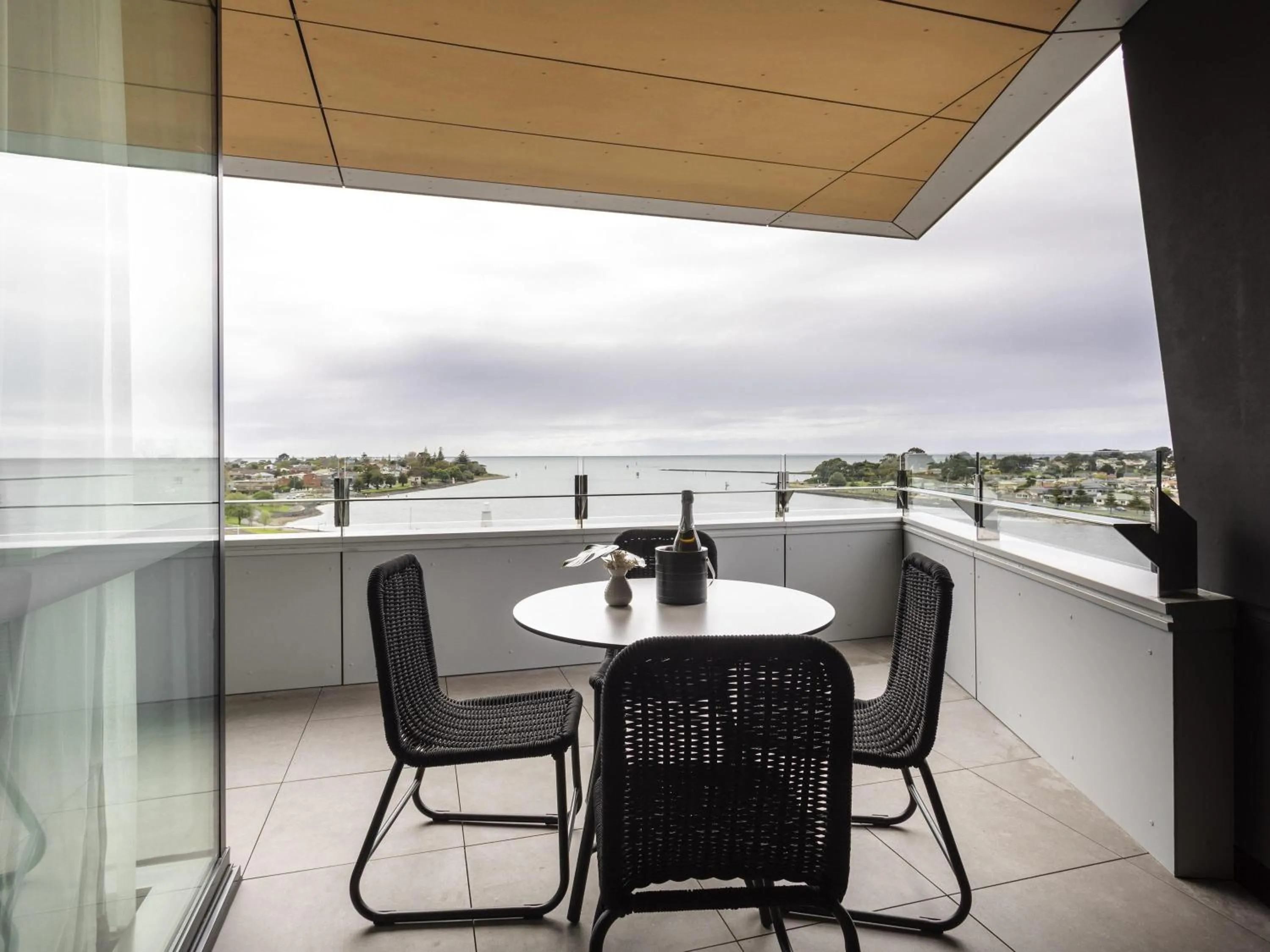 Bedroom in Novotel Devonport