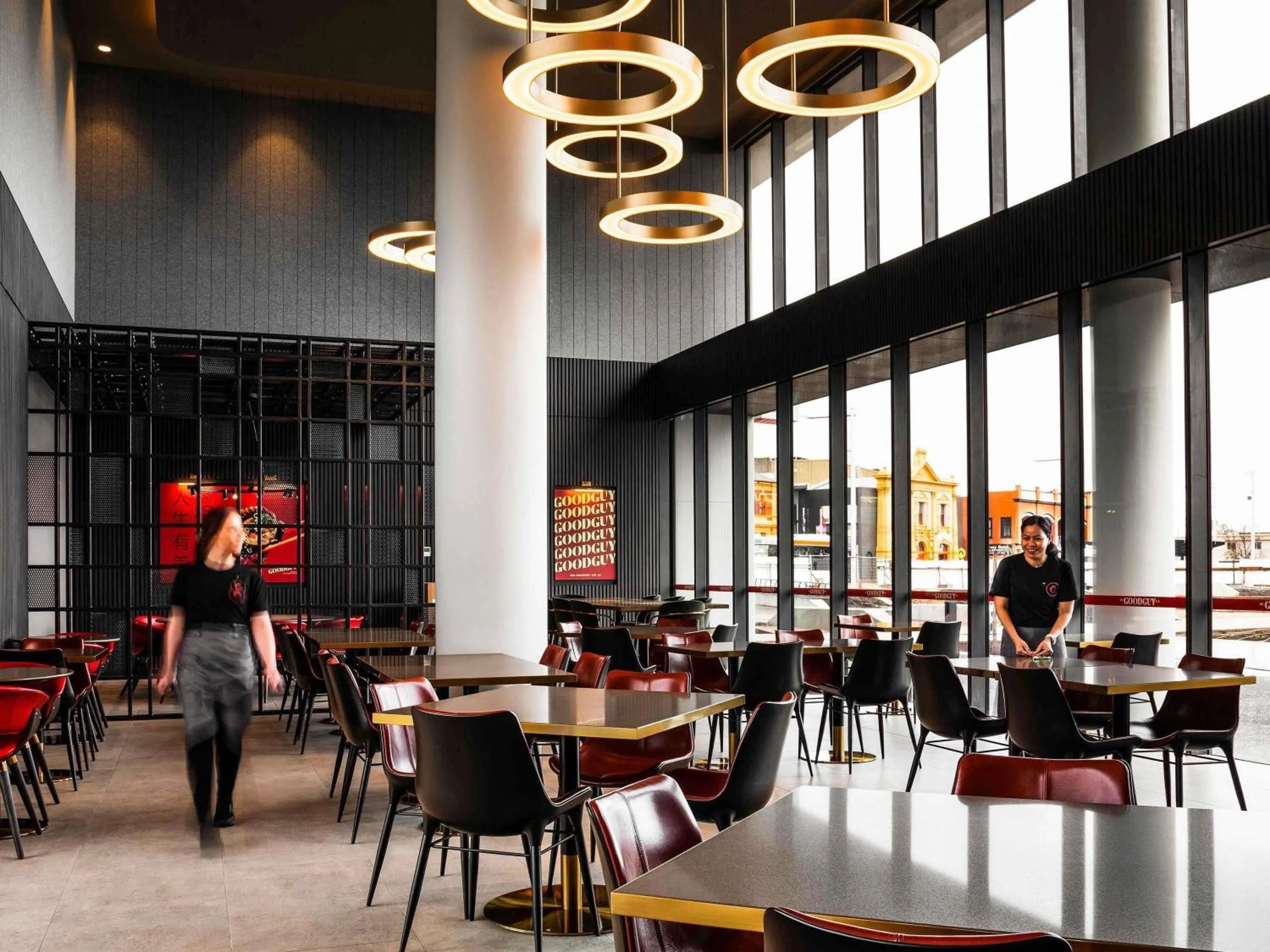 Lounge or bar in Novotel Devonport