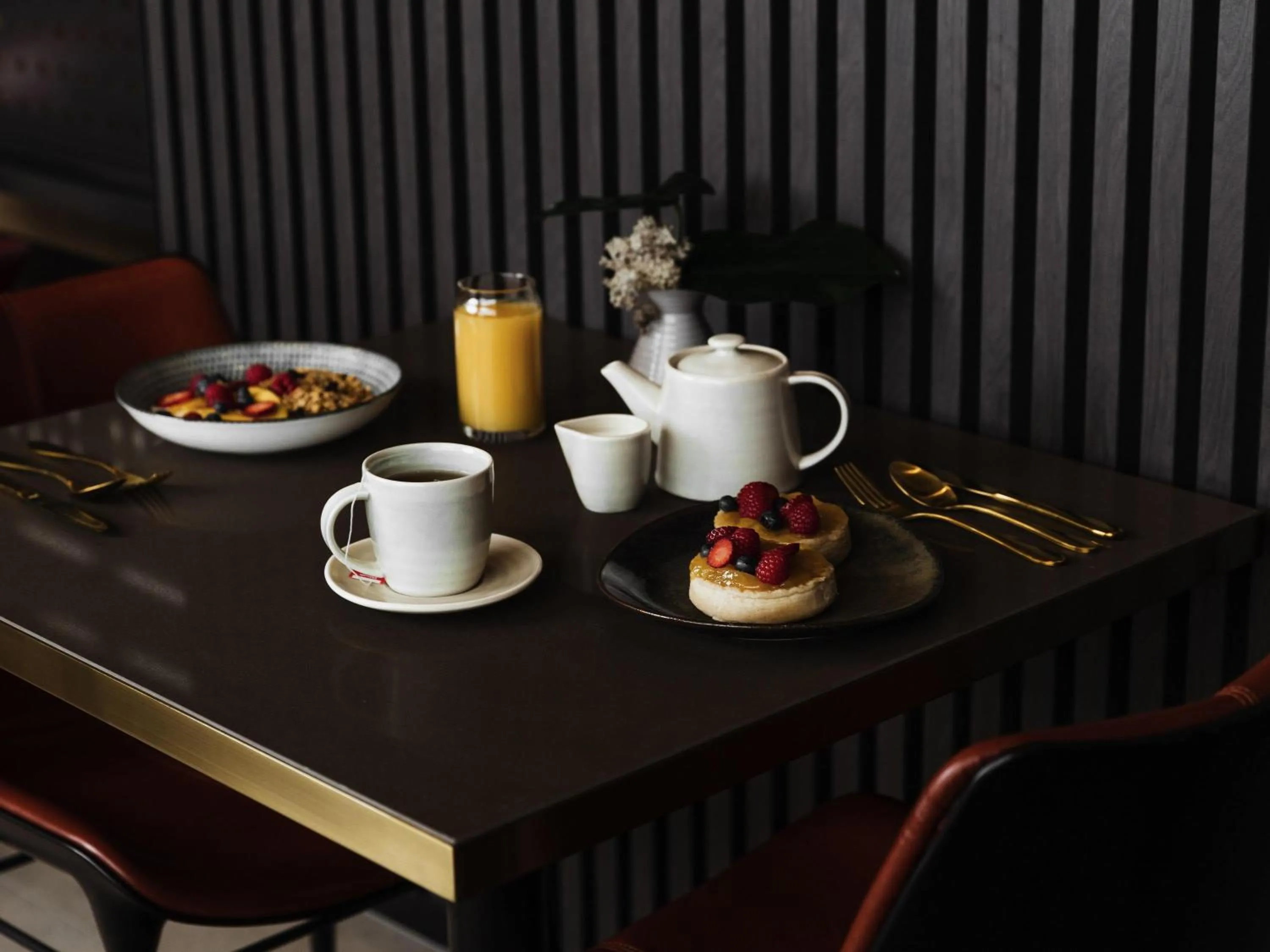 Restaurant/places to eat in Novotel Devonport