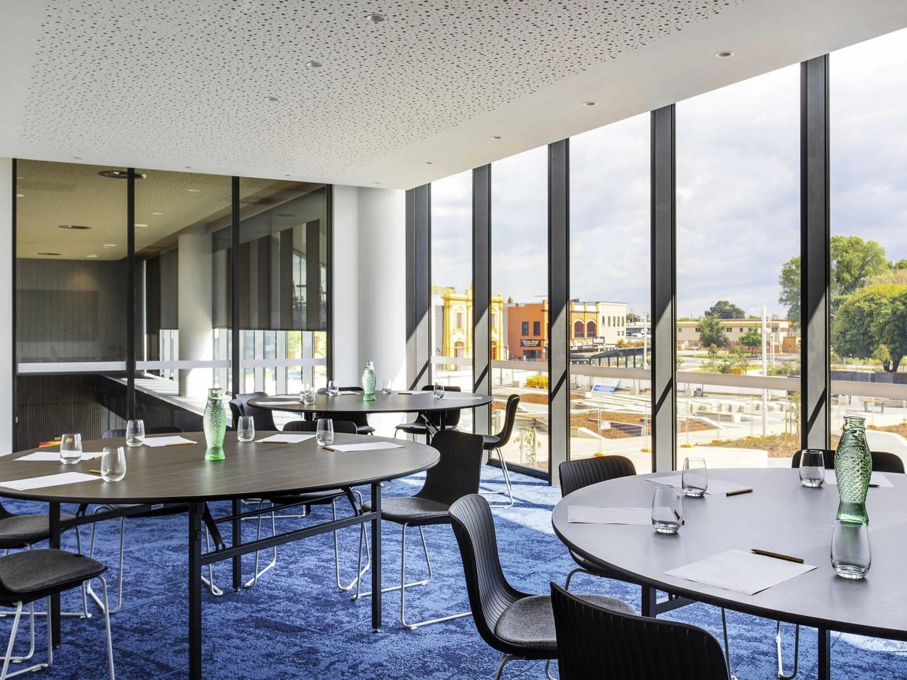 Meeting/conference room in Novotel Devonport