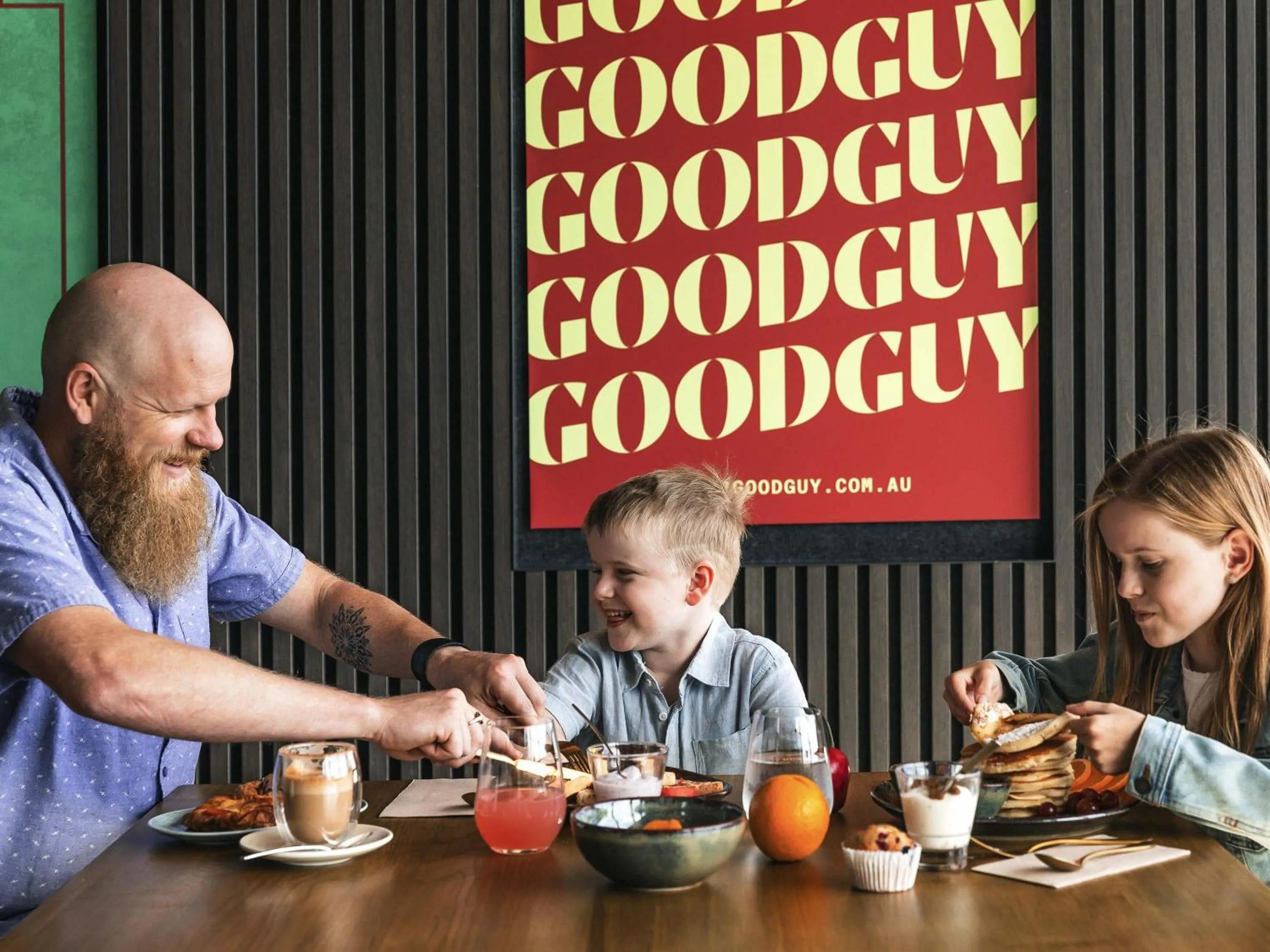 Restaurant/places to eat in Novotel Devonport