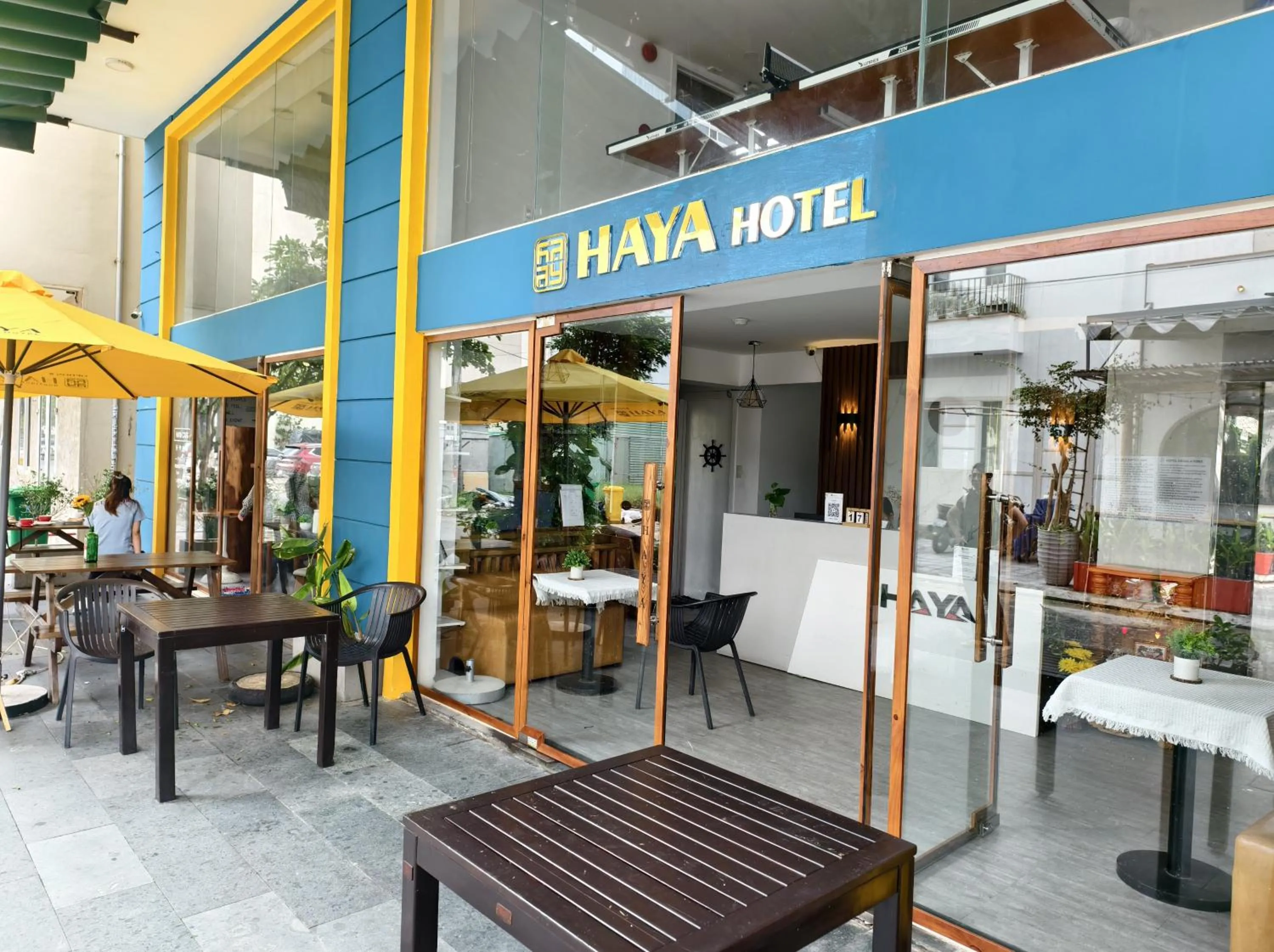 Logo/Certificate/Sign in Haya Hotel