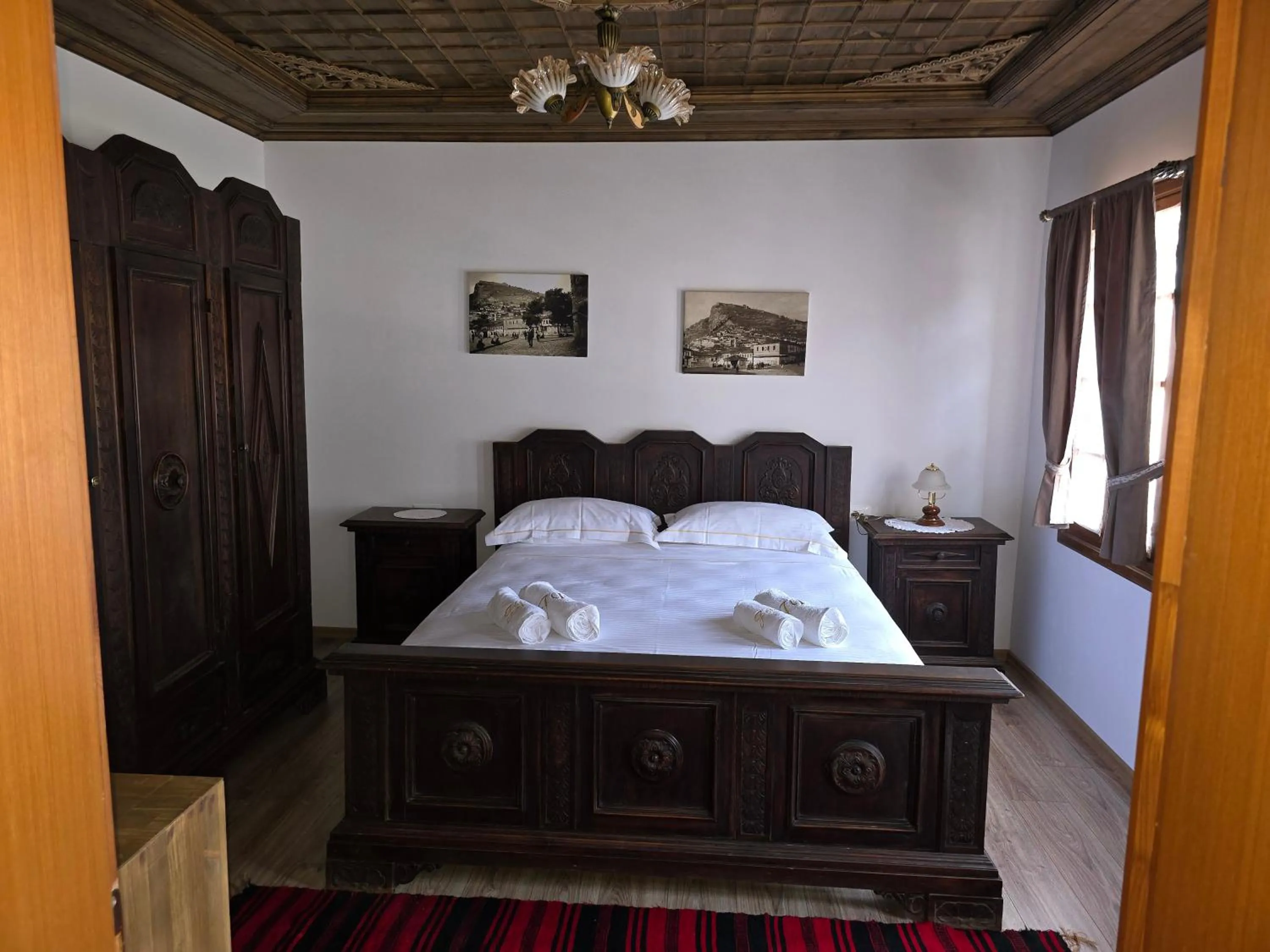 Bed in Guest House J.Prifti