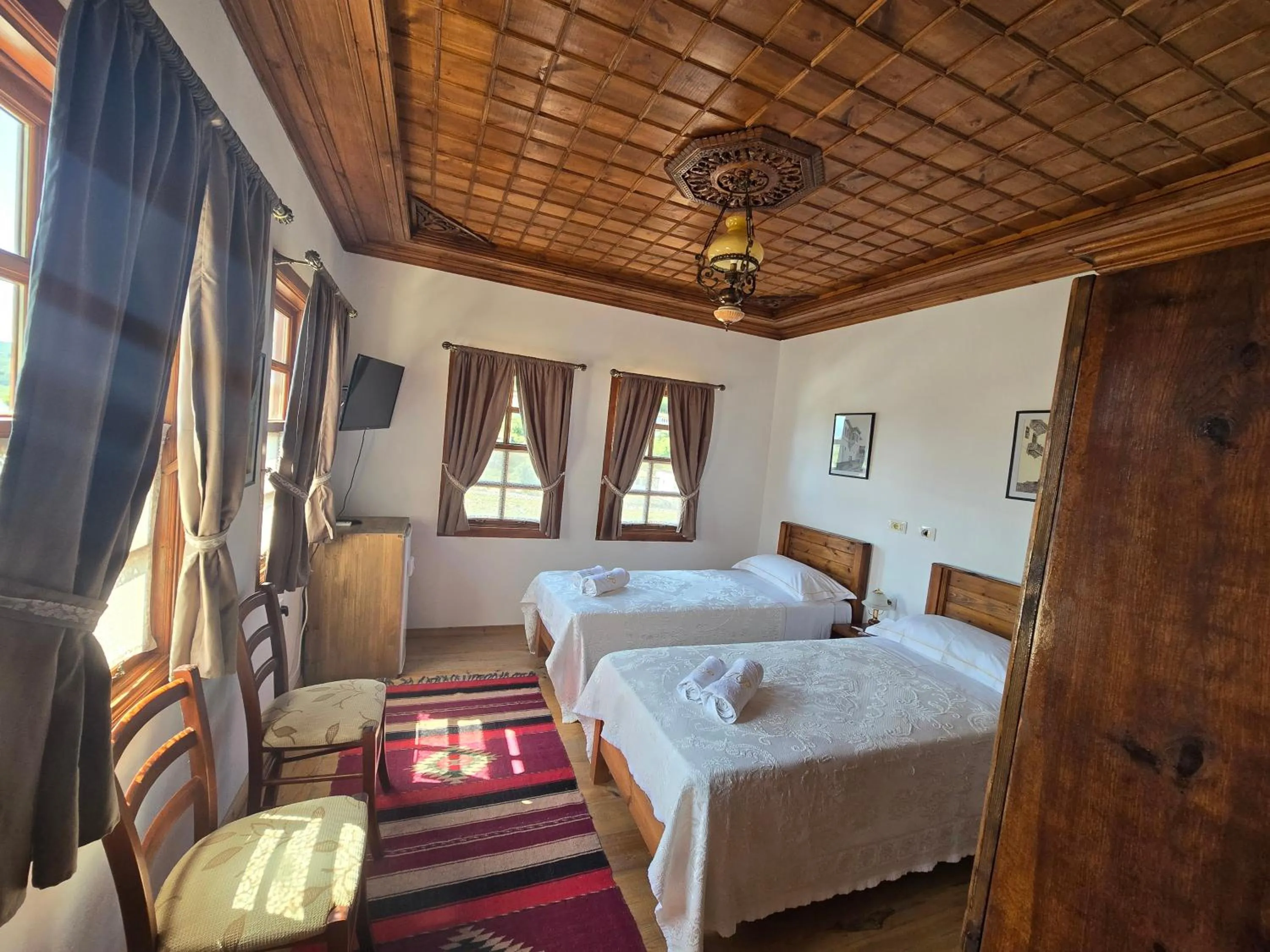 Bed in Guest House J.Prifti