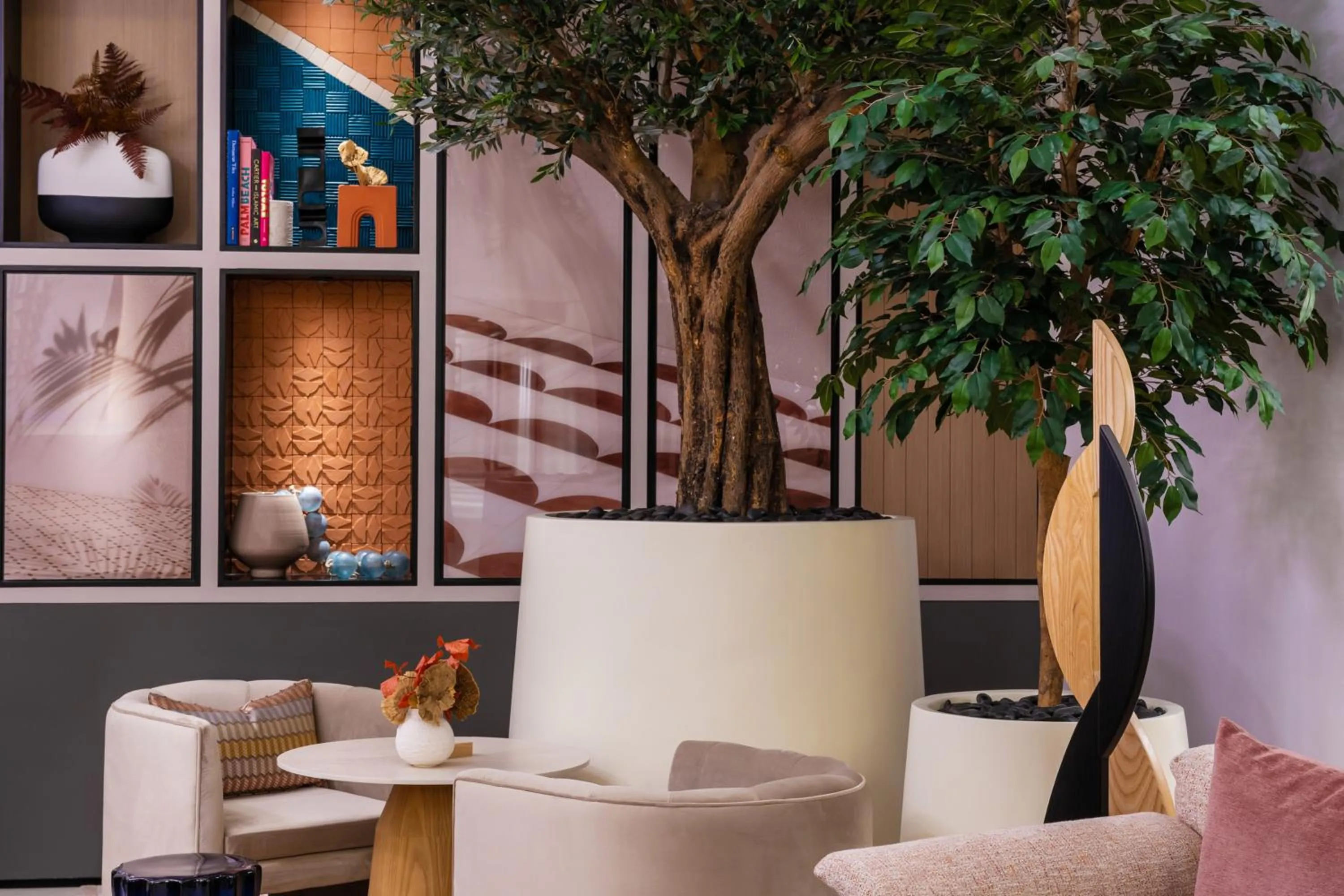 Lounge or bar in Vida Dubai Marina & Yacht Club