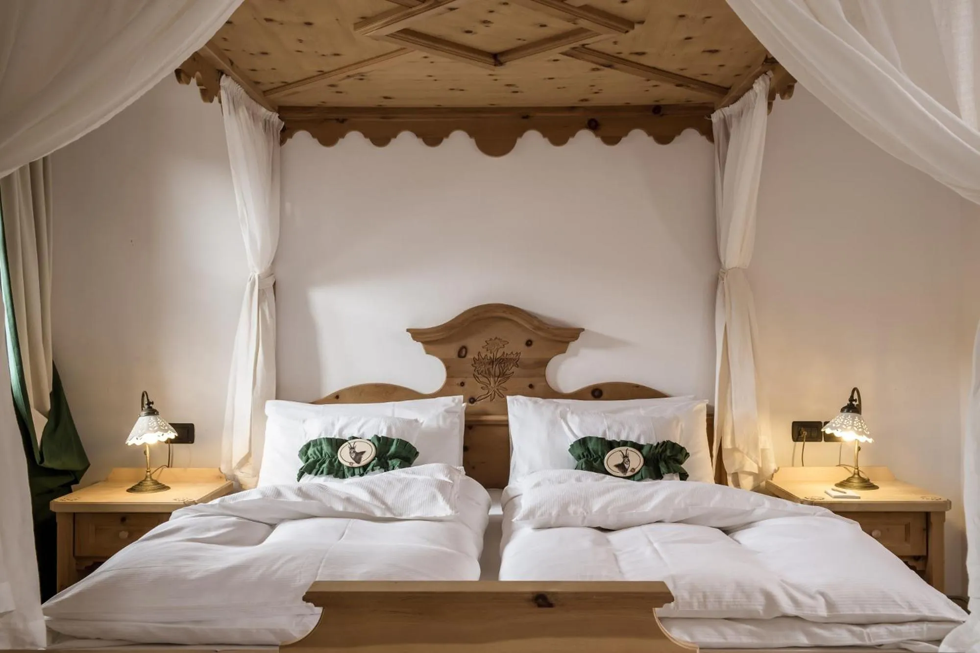 Bedroom, Bed in Hotel Chalet Del Sogno