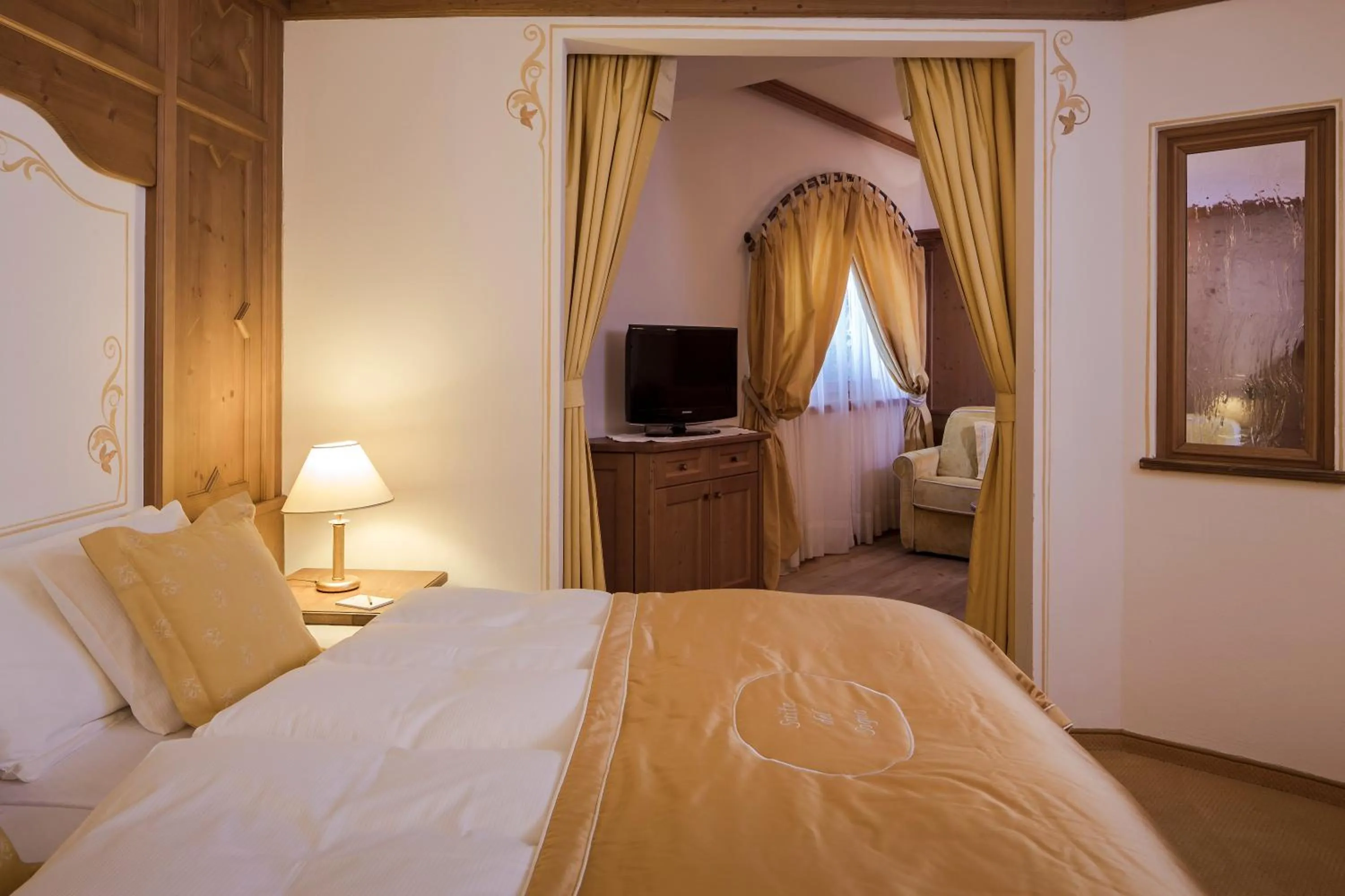 Photo of the whole room, Bed in Hotel Chalet Del Sogno